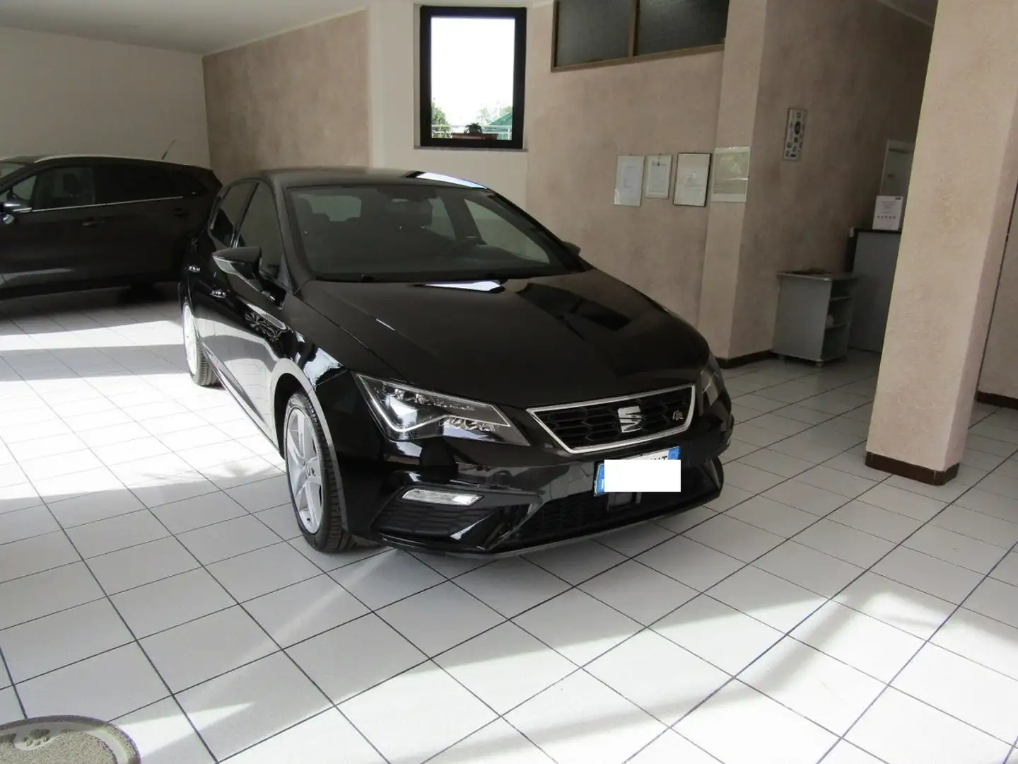 SEAT Leon Leon 1.6 tdi FR 115cv Чёрный - 1