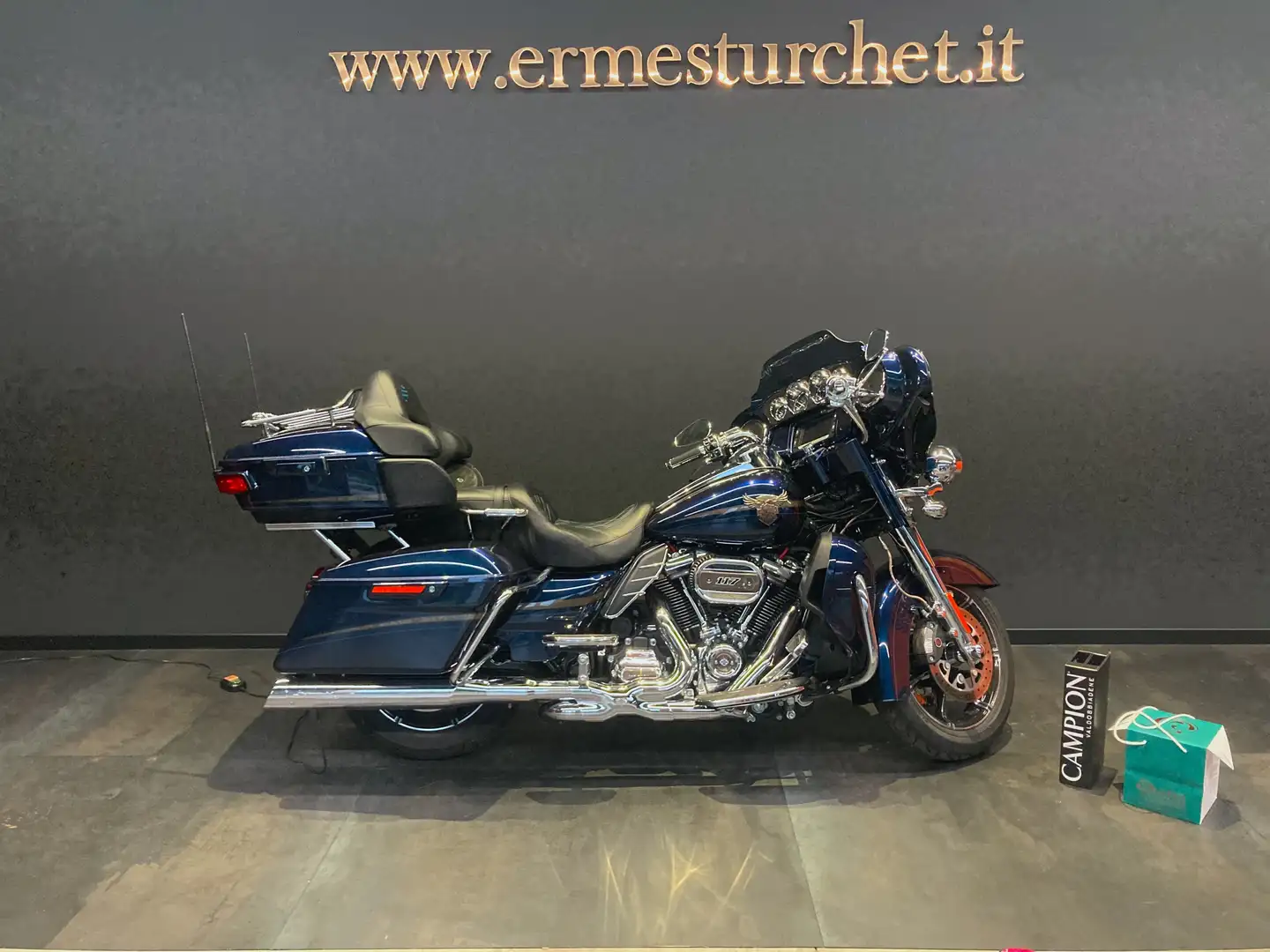 Harley-Davidson CVO Limited FLHTKSE 2018 Limited Edition 138/1200 a Pordenone. Blu/Azzurro - 1