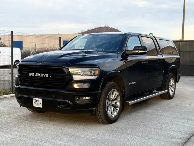 Dodge RAM 1500 SPORT 5.7 HEMI 401CV LPG GPS CAMERA TVAC