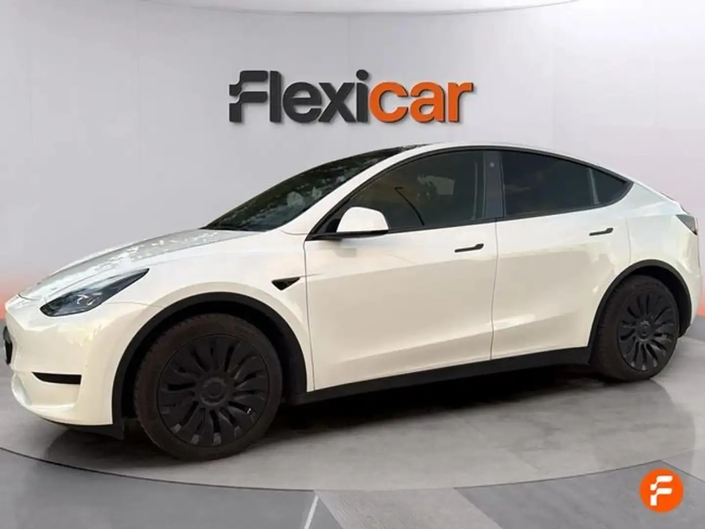 Tesla Model Y Tracción Trasera RWD Blanco - 2