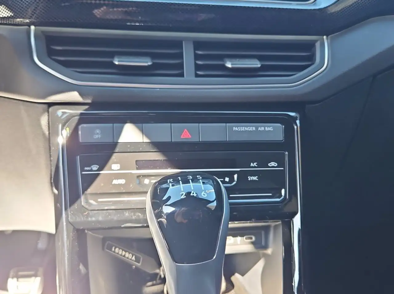 Volkswagen T-Cross 1.0 tsi r-line plus 115cv 17