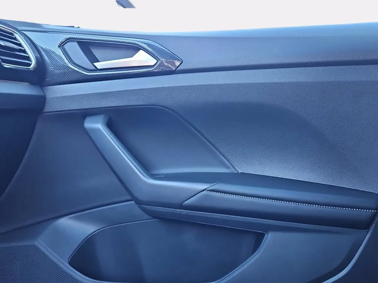 Volkswagen T-Cross 1.0 tsi r-line plus 115cv 15