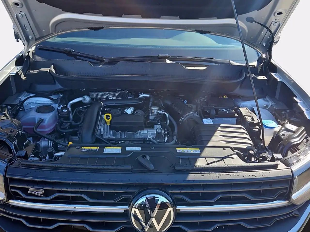 Volkswagen T-Cross 1.0 tsi r-line plus 115cv 10