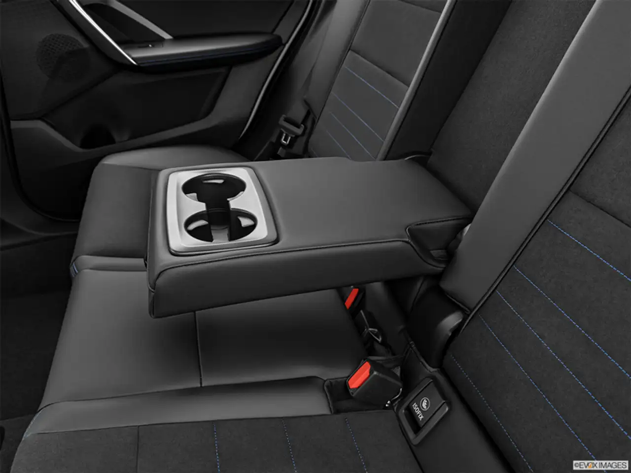 BMW X1 снимка BMW X1