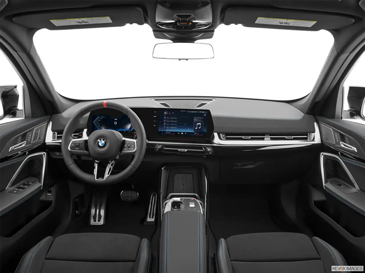 BMW X1 снимка BMW X1
