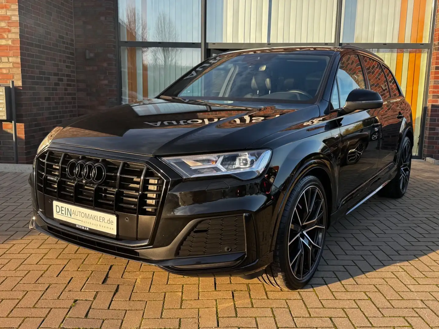 Audi Q7 45 TDI S-Line competition plus *LED*AHK* Schwarz - 1
