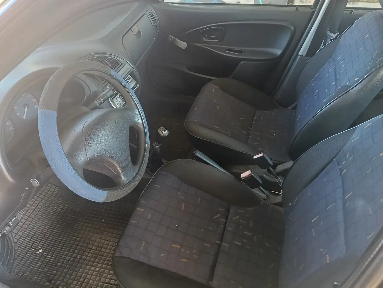 Citroen SAXO 5p 1.0, foto 4