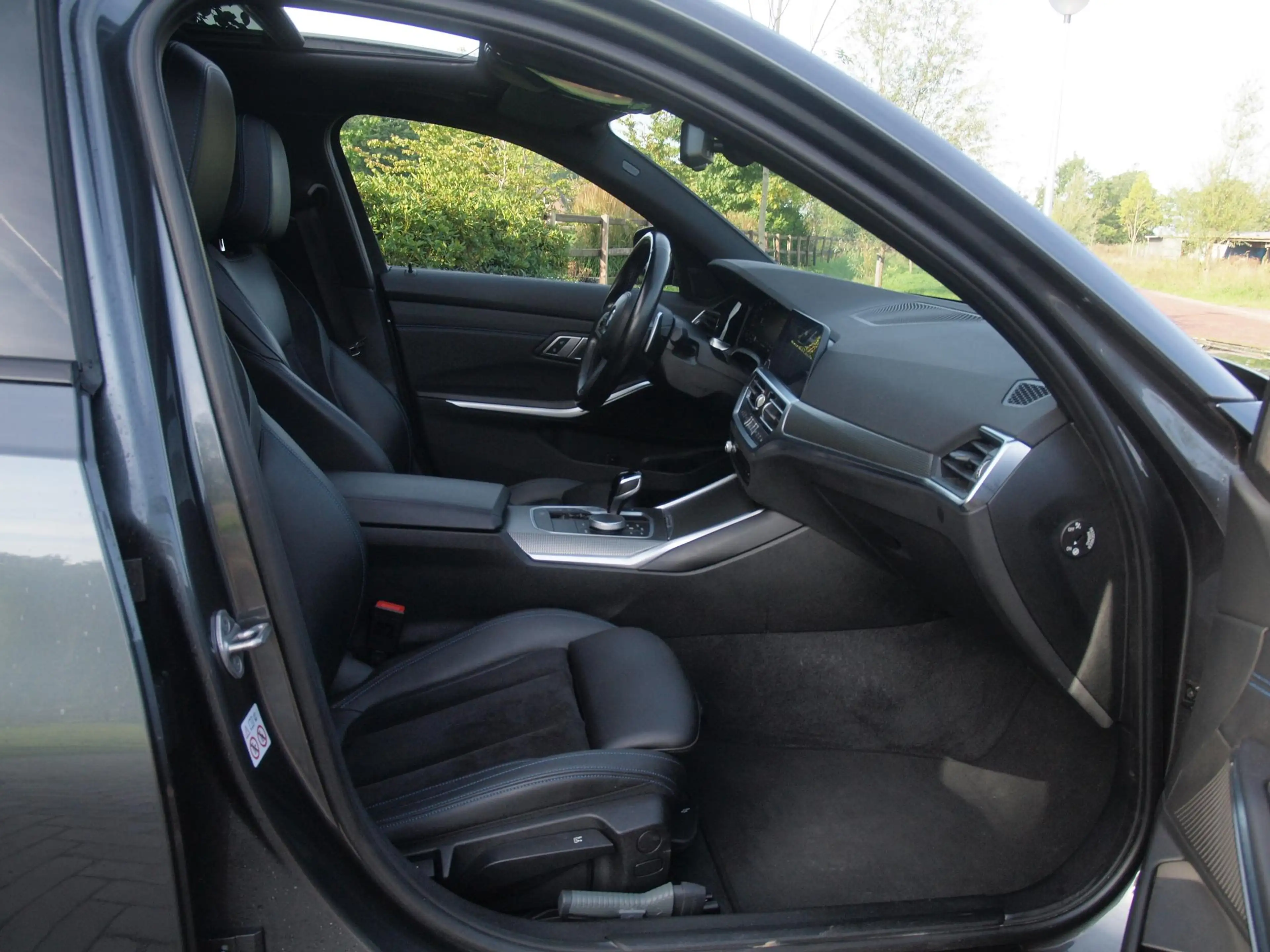 BMW 318 3-serie 318i Business Edition | M-Pakket | Panoram — photo 16
