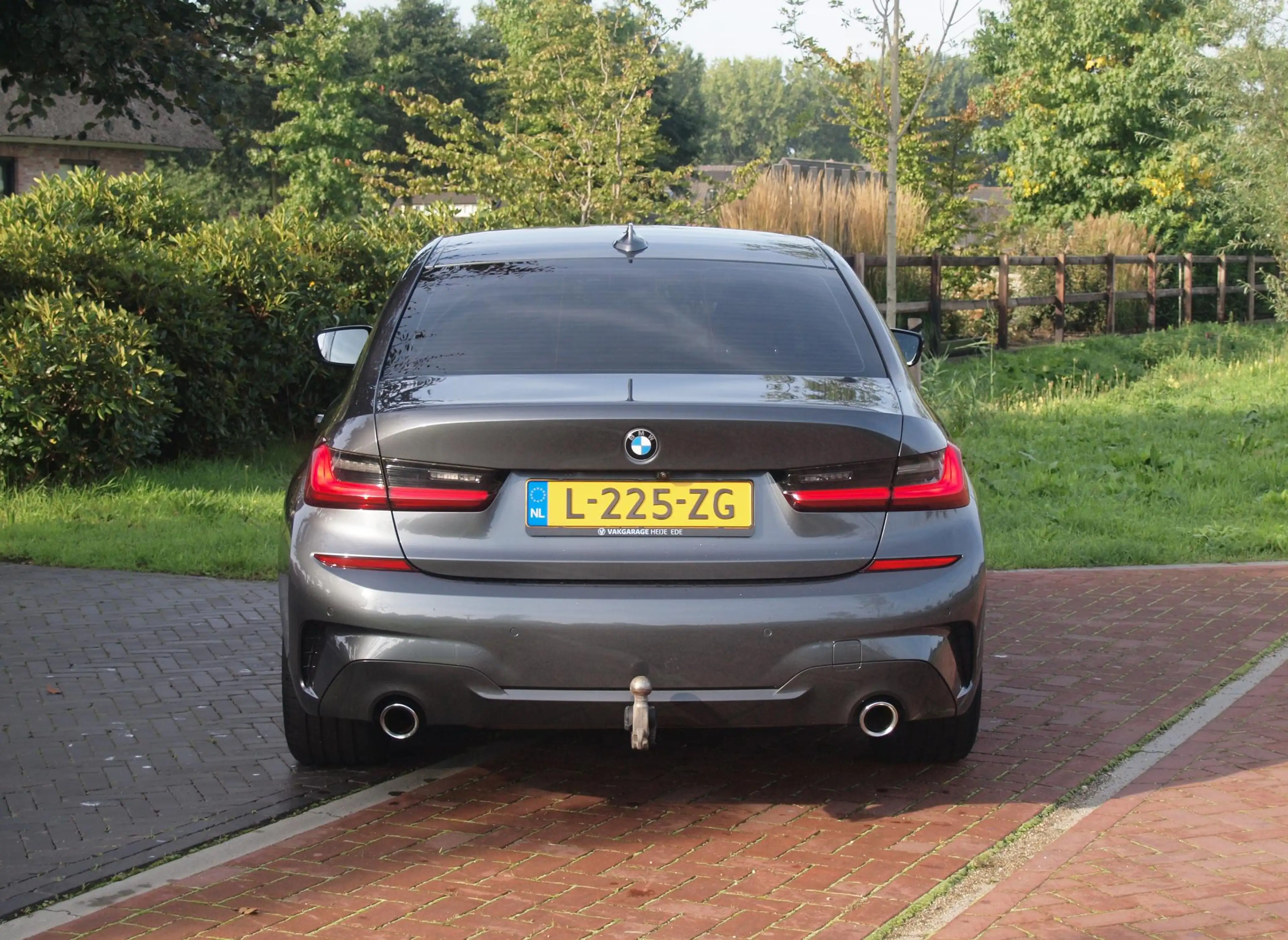 BMW 318 3-serie 318i Business Edition | M-Pakket | Panoram — photo 9