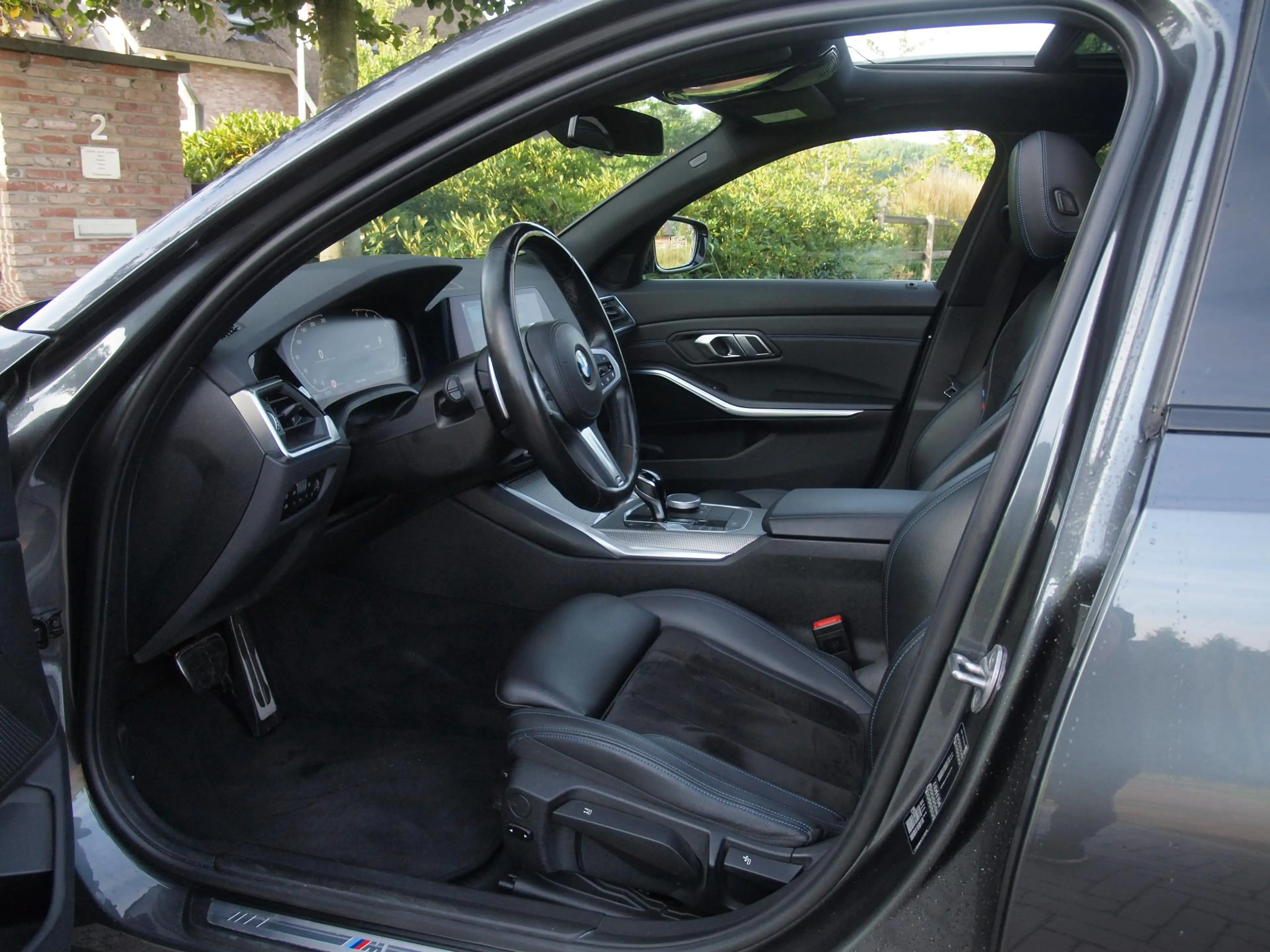 BMW 318 3-serie 318i Business Edition | M-Pakket | Panoram — photo 15