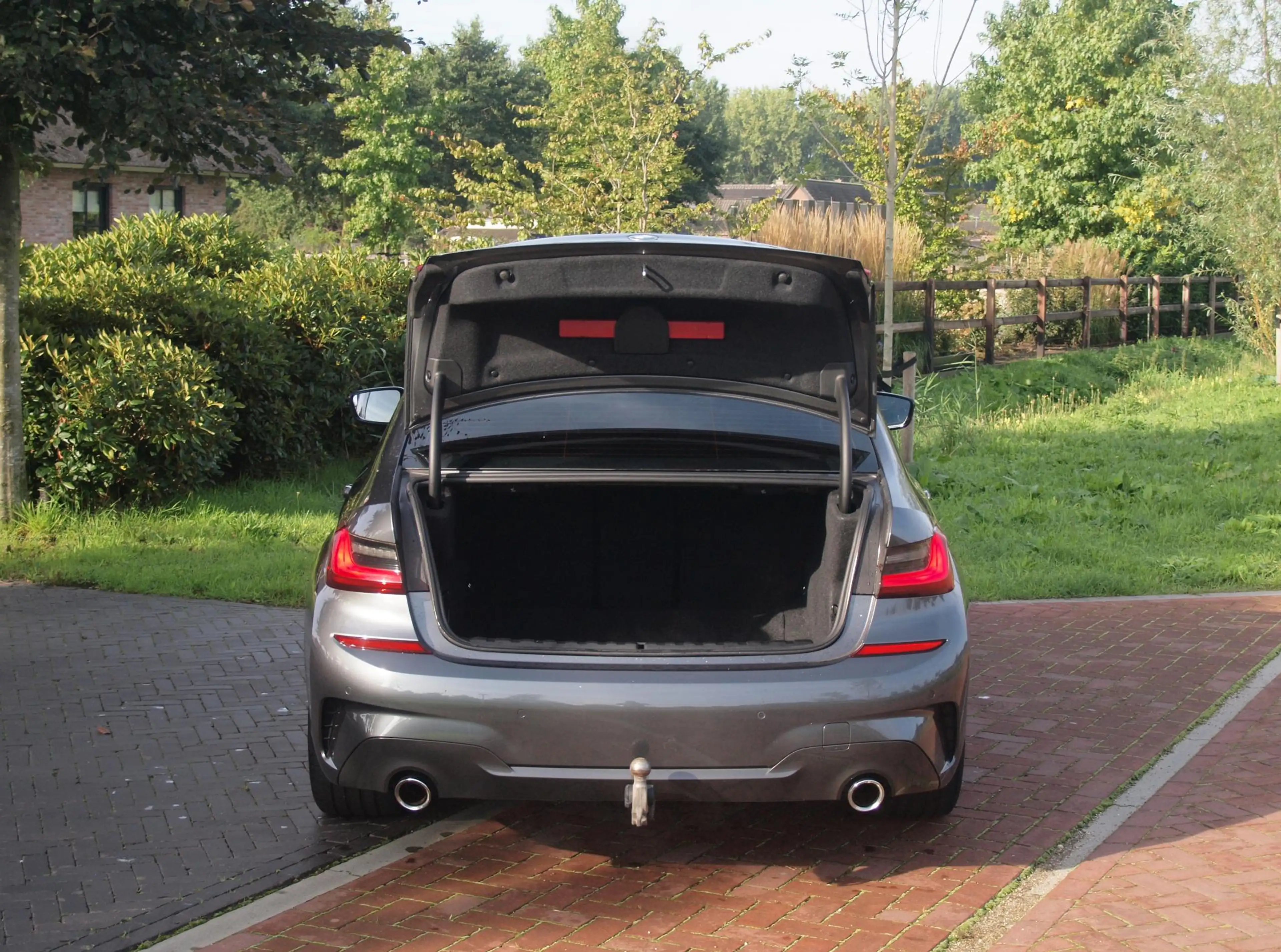 BMW 318 3-serie 318i Business Edition | M-Pakket | Panoram — photo 33
