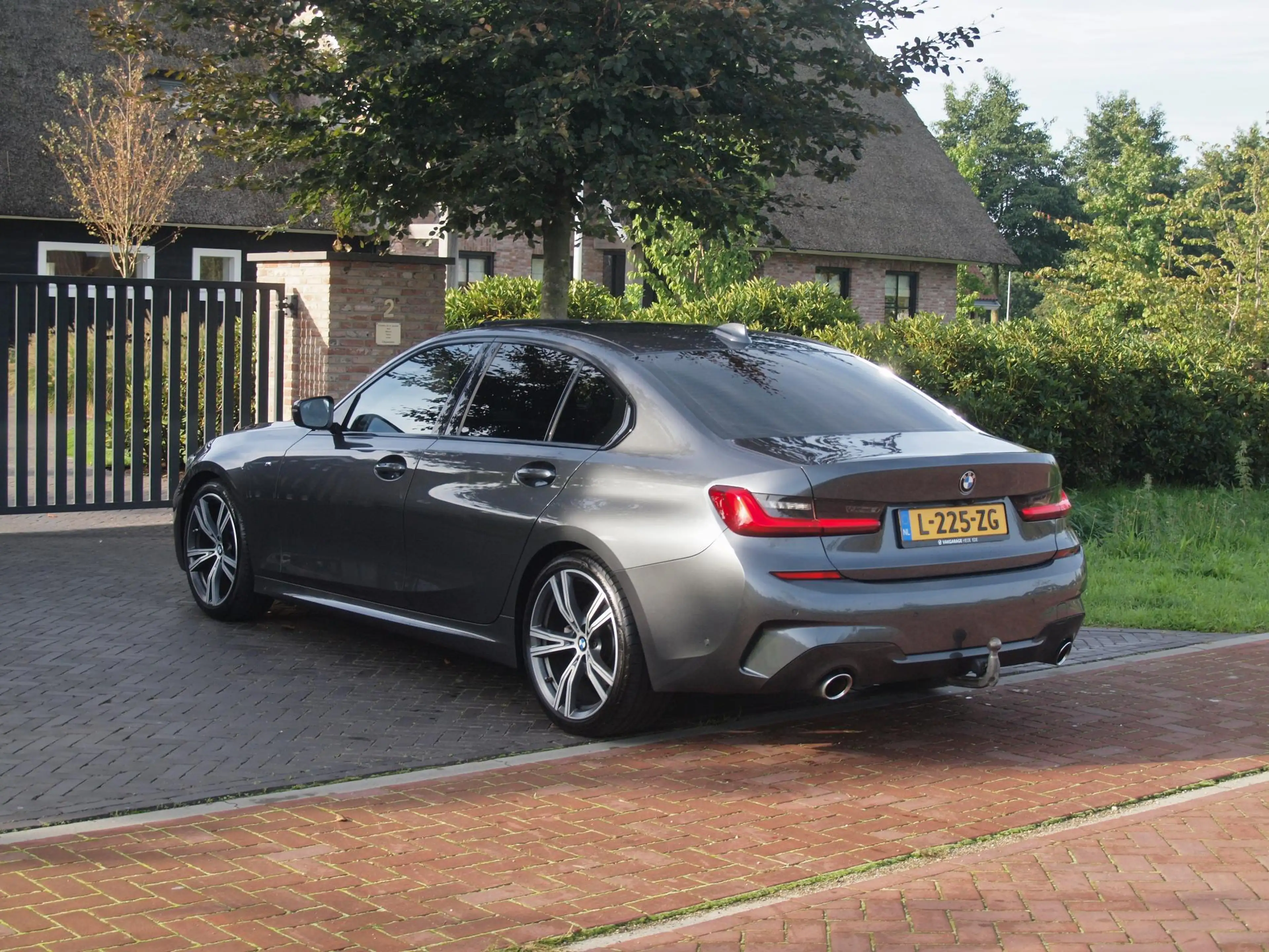 BMW 318 3-serie 318i Business Edition | M-Pakket | Panoram — photo 8