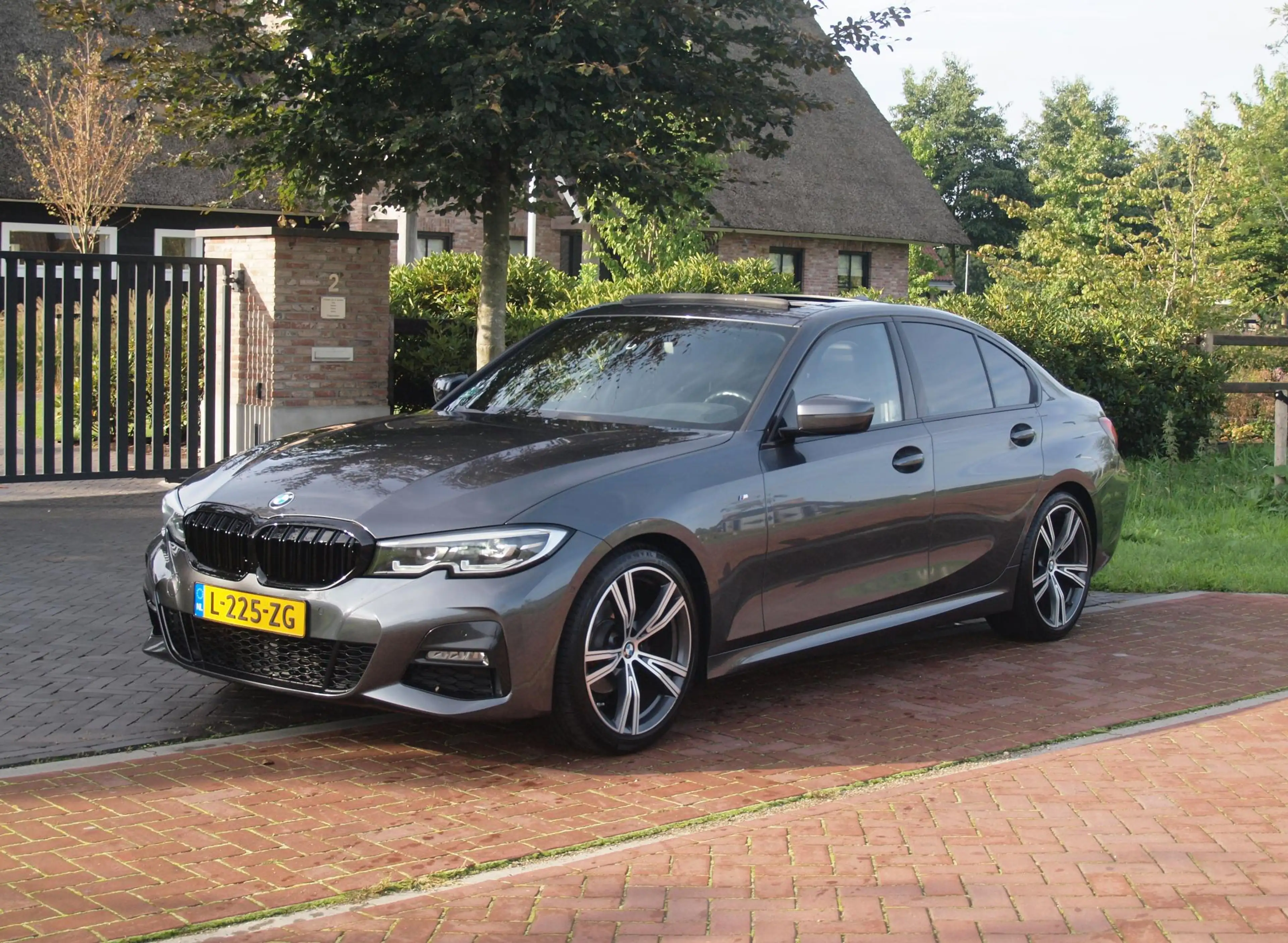 BMW 318 3-serie 318i Business Edition | M-Pakket | Panoram — photo 6