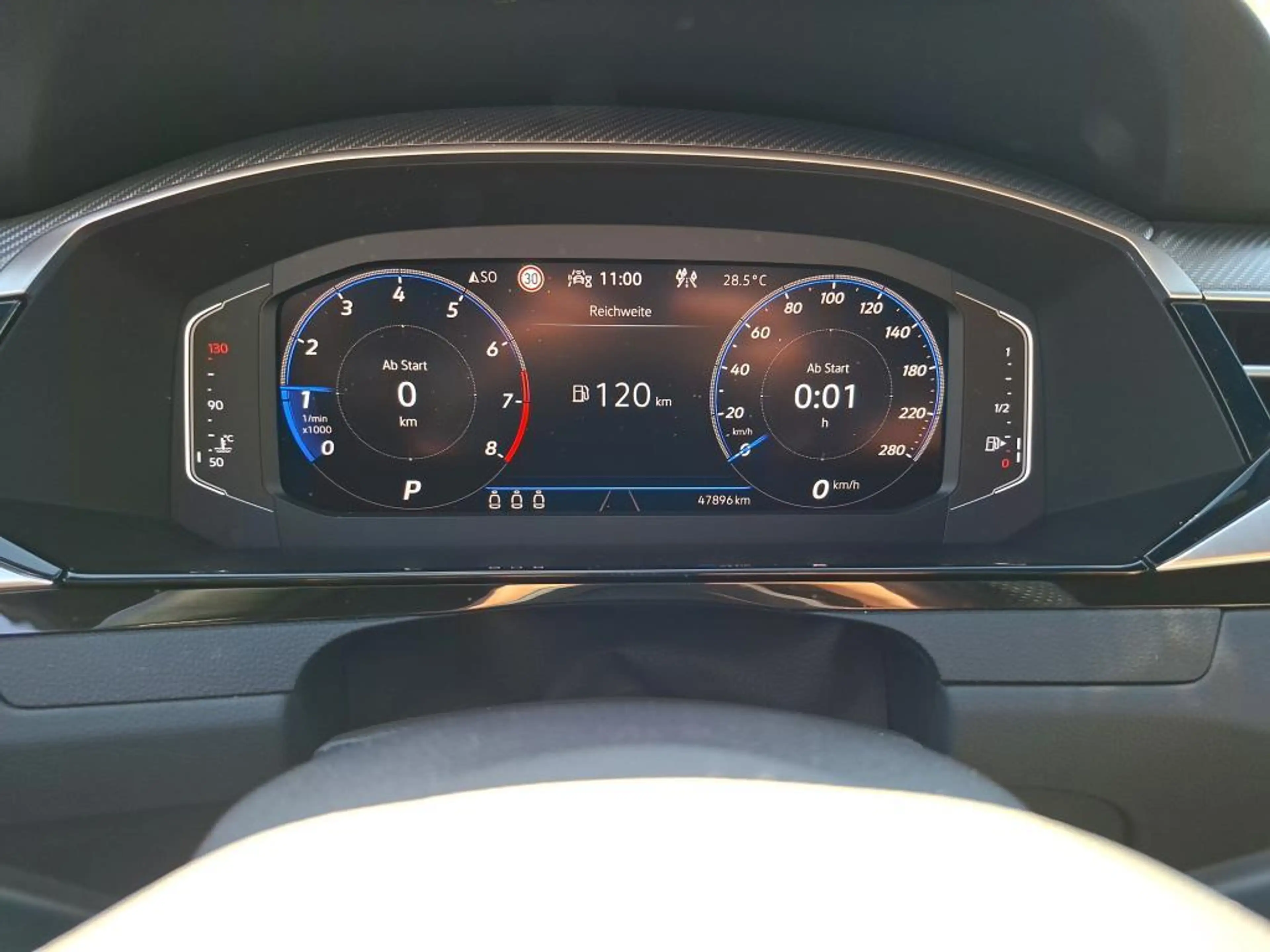 Volkswagen Arteon 2.0 TSI DSG Shooting Brake R-LINE — photo 9