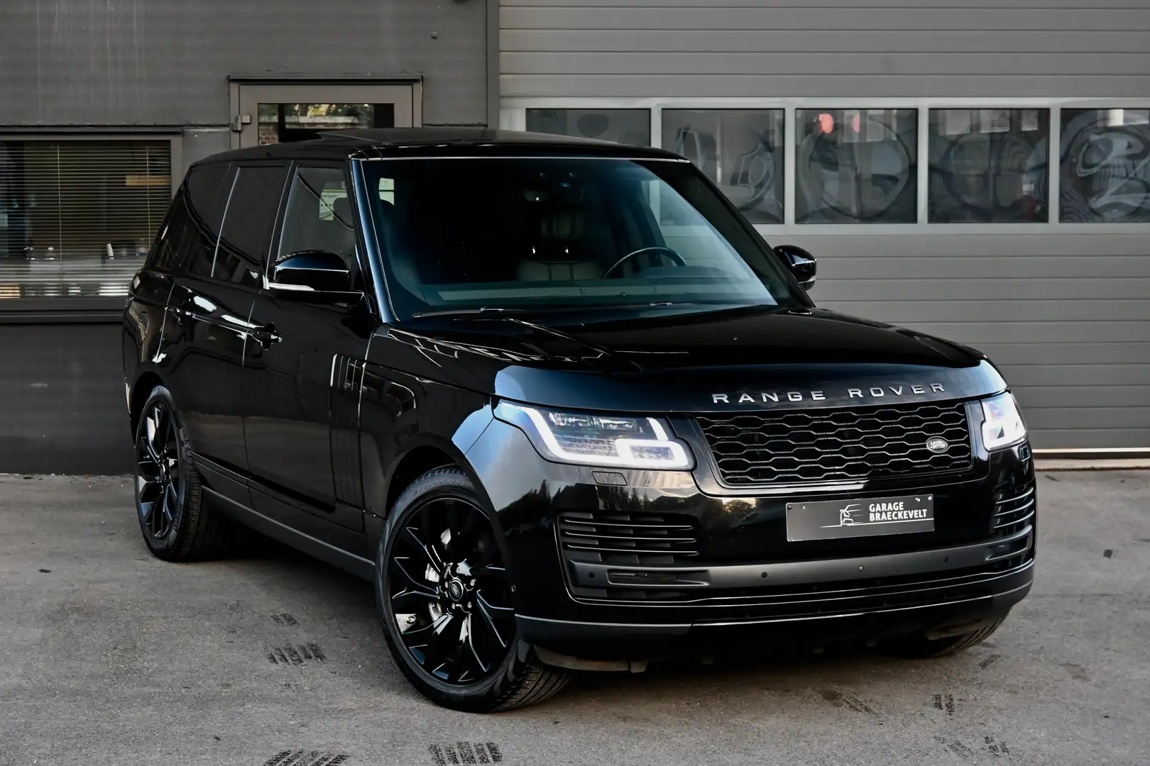 Land Rover Range Rover VOGUE - Full Black - Pano - Meridian - 1owner -BTW Zwart - 2
