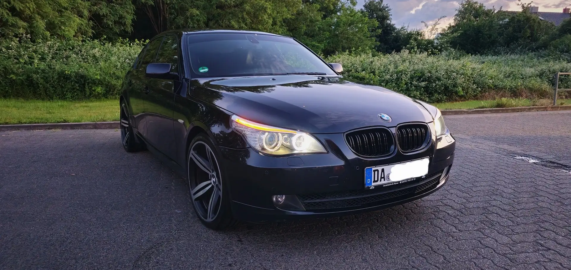 BMW 535 535d Sport-Aut. Individual, high end audio Schwarz - 2