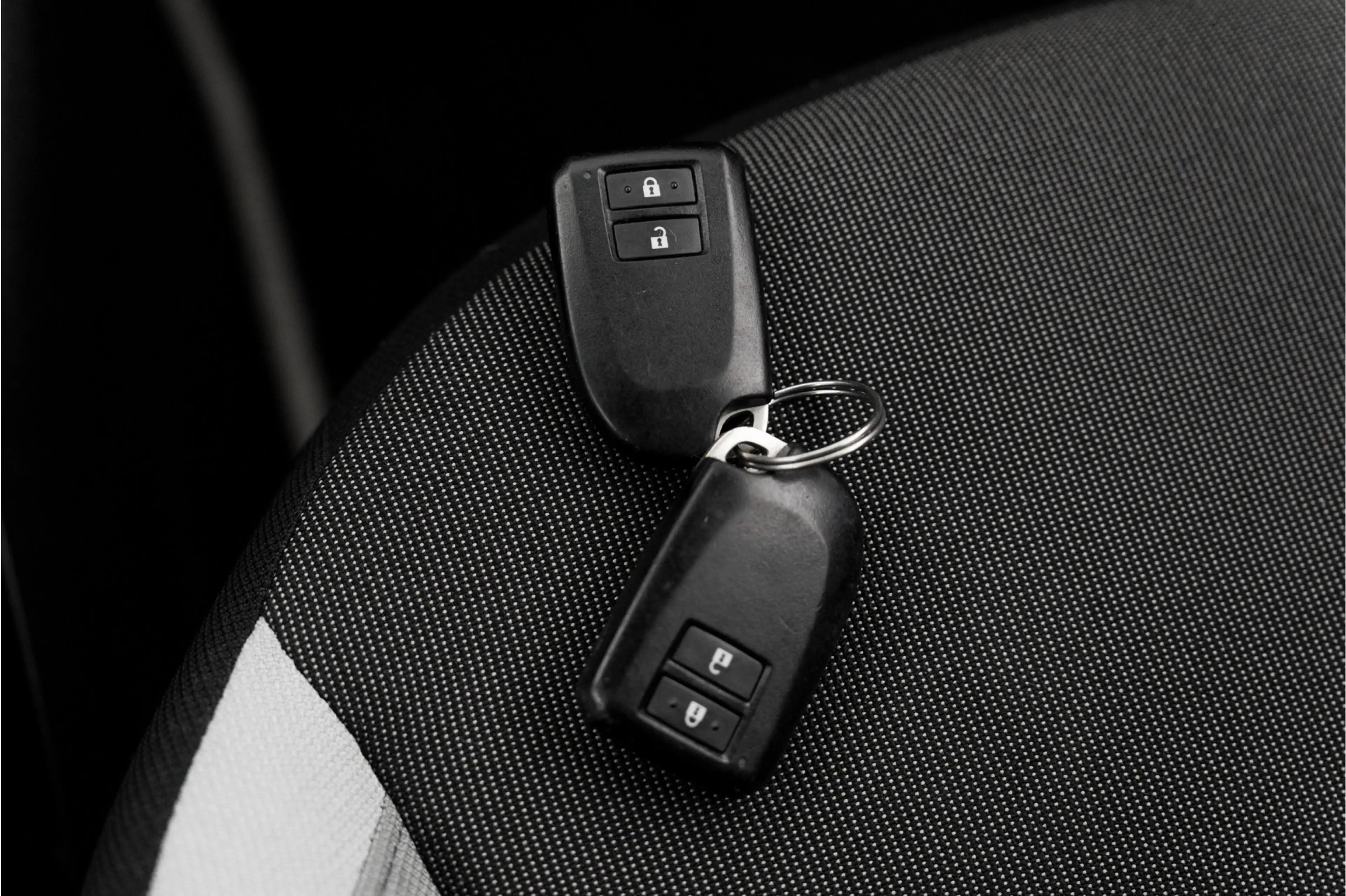 Toyota Aygo 1.0 VVT-i x-cite Camera Keyless Clima — photo 17