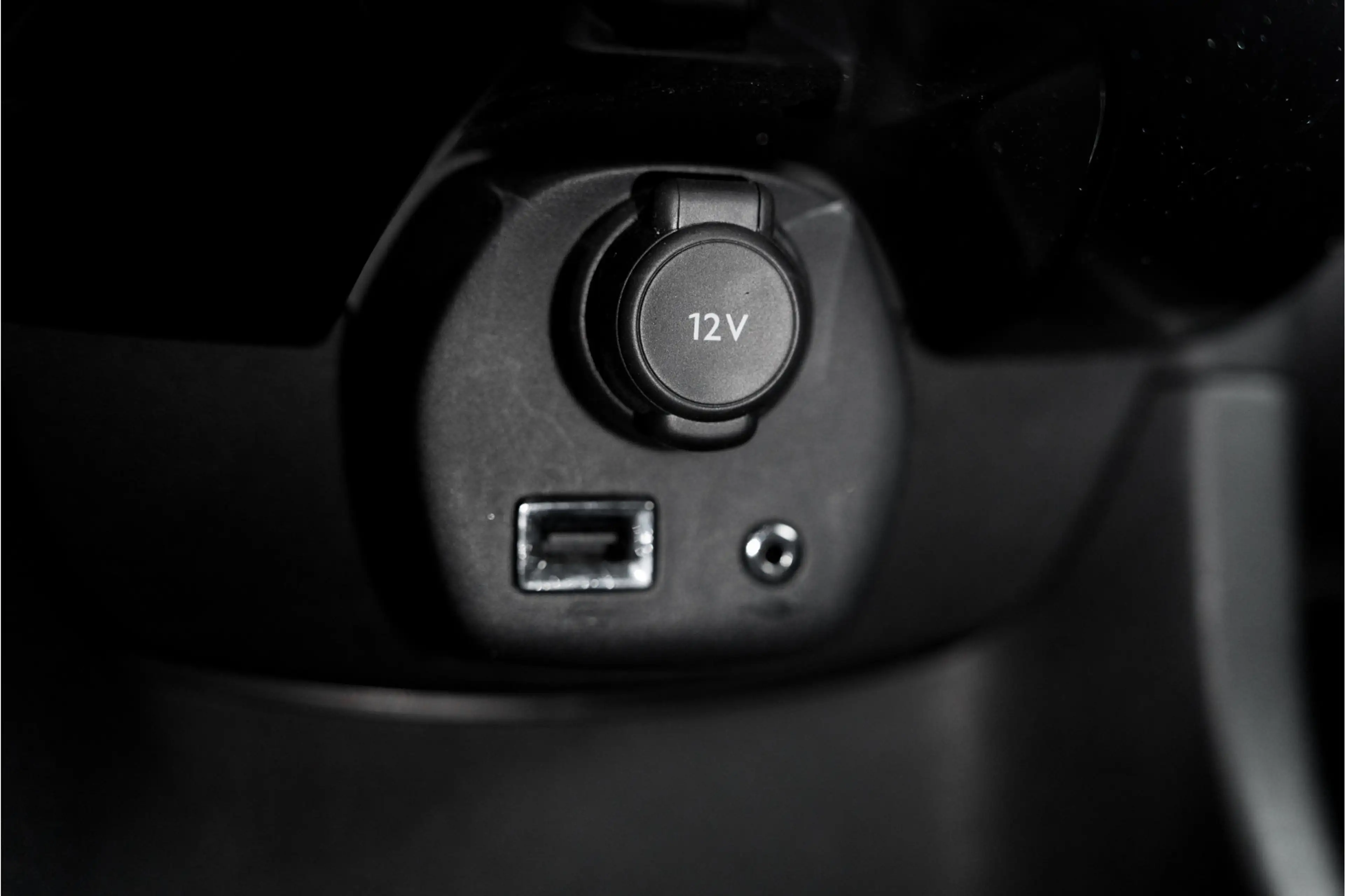 Toyota Aygo 1.0 VVT-i x-cite Camera Keyless Clima — photo 26
