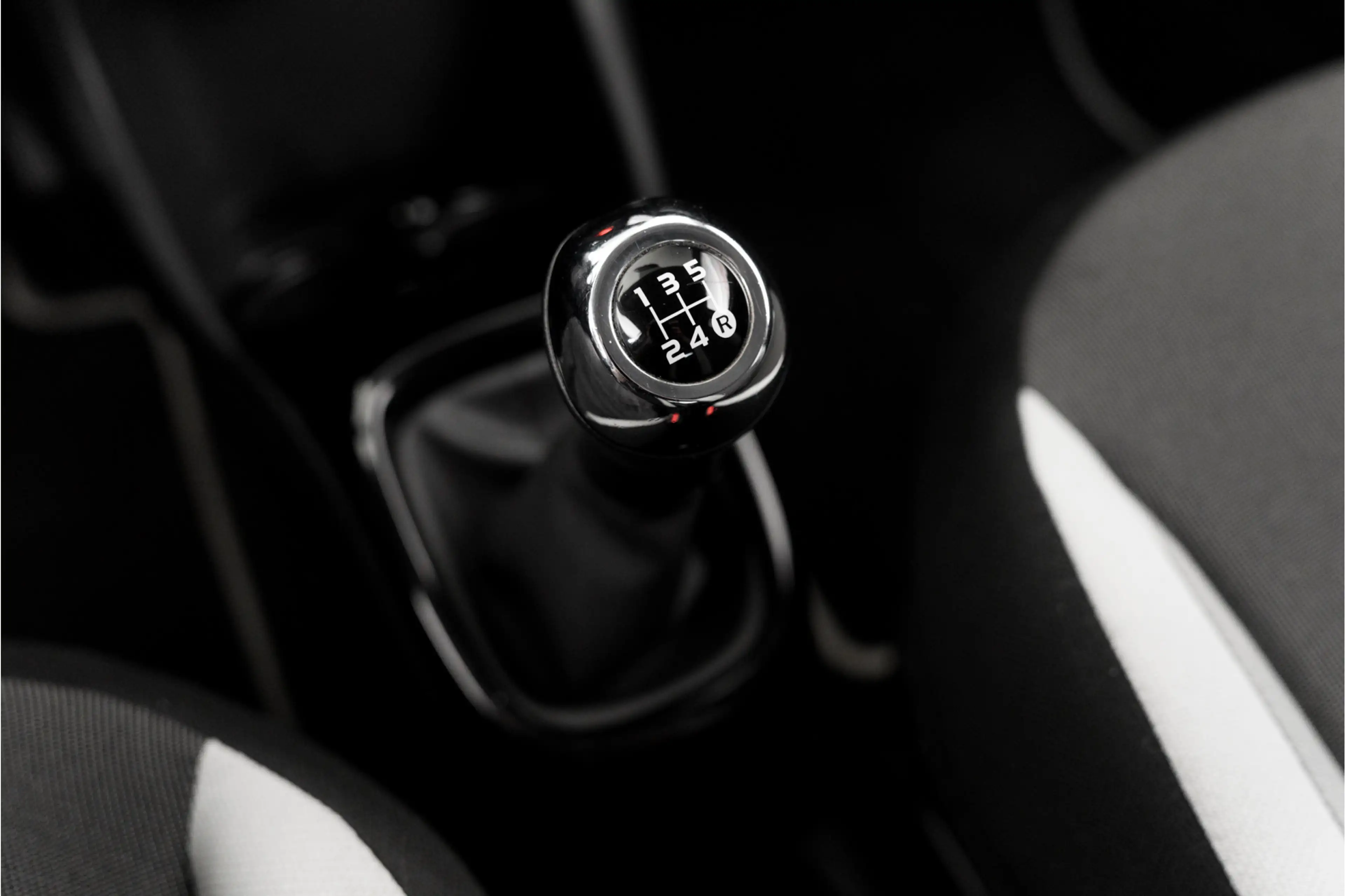 Toyota Aygo 1.0 VVT-i x-cite Camera Keyless Clima — photo 16