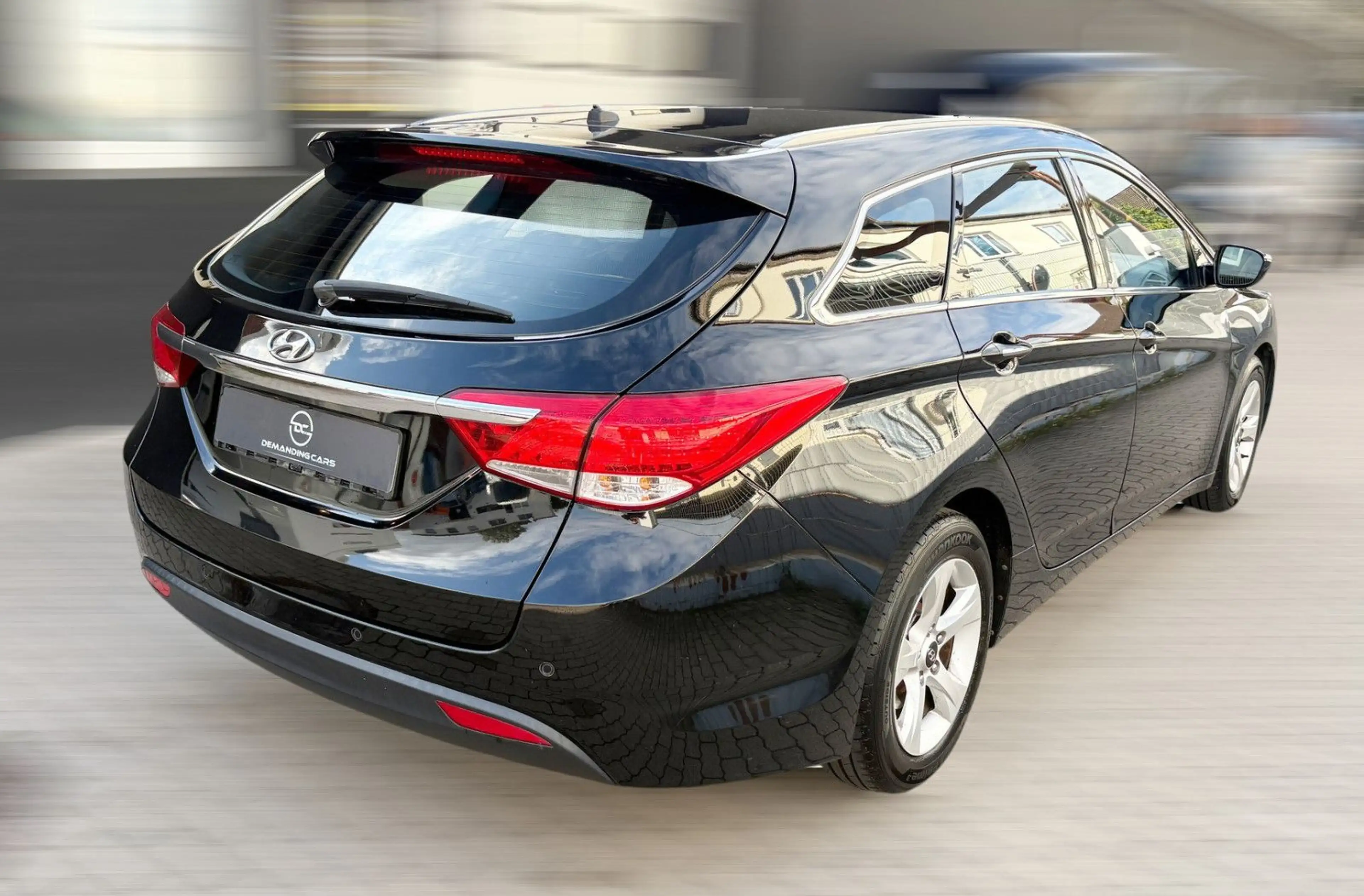 Hyundai i40 1.6 GDI 5 Star Xenon Sitzheiz Keyless Allwet — photo 3