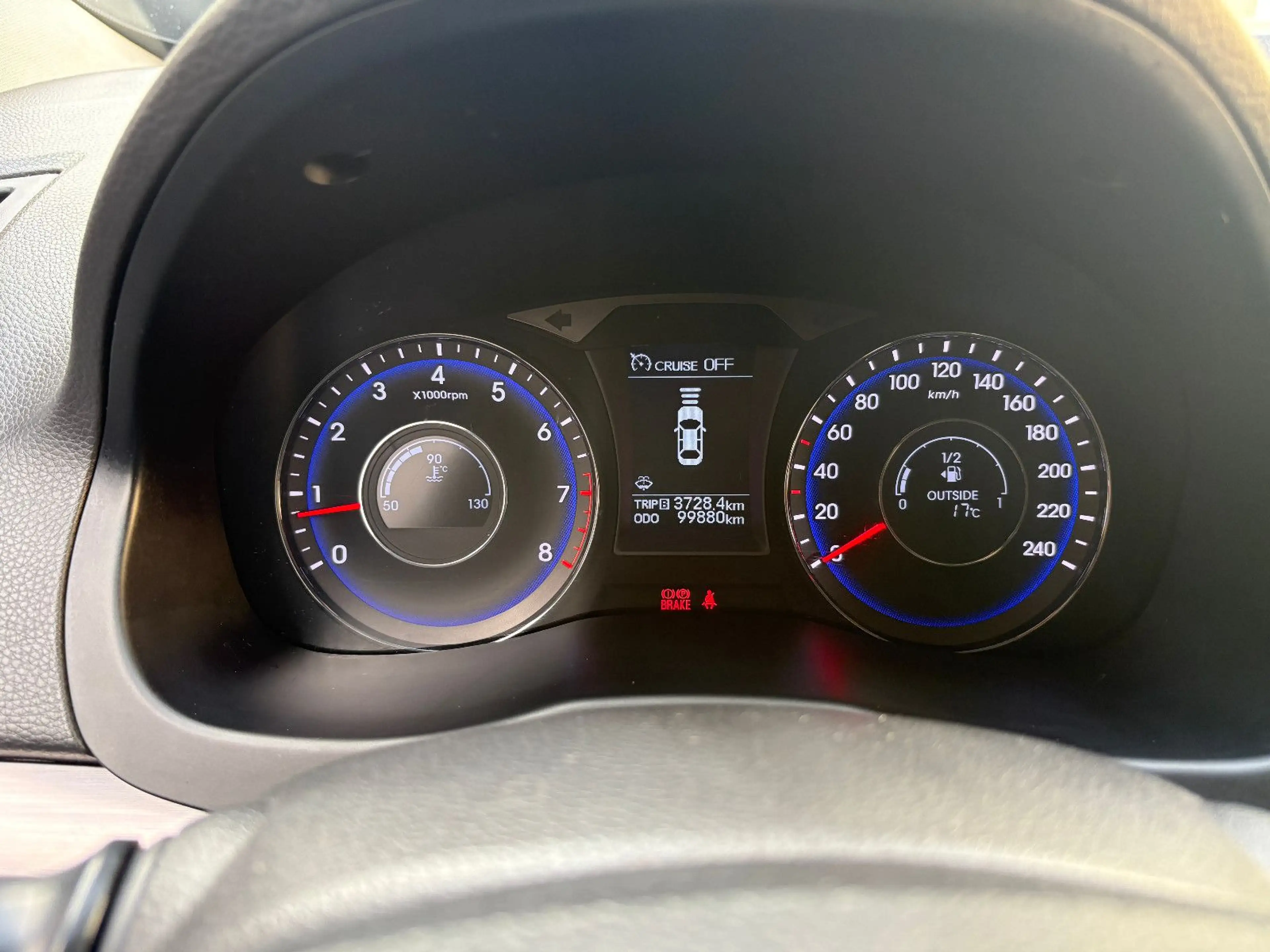 Hyundai i40 1.6 GDI 5 Star Xenon Sitzheiz Keyless Allwet — photo 12