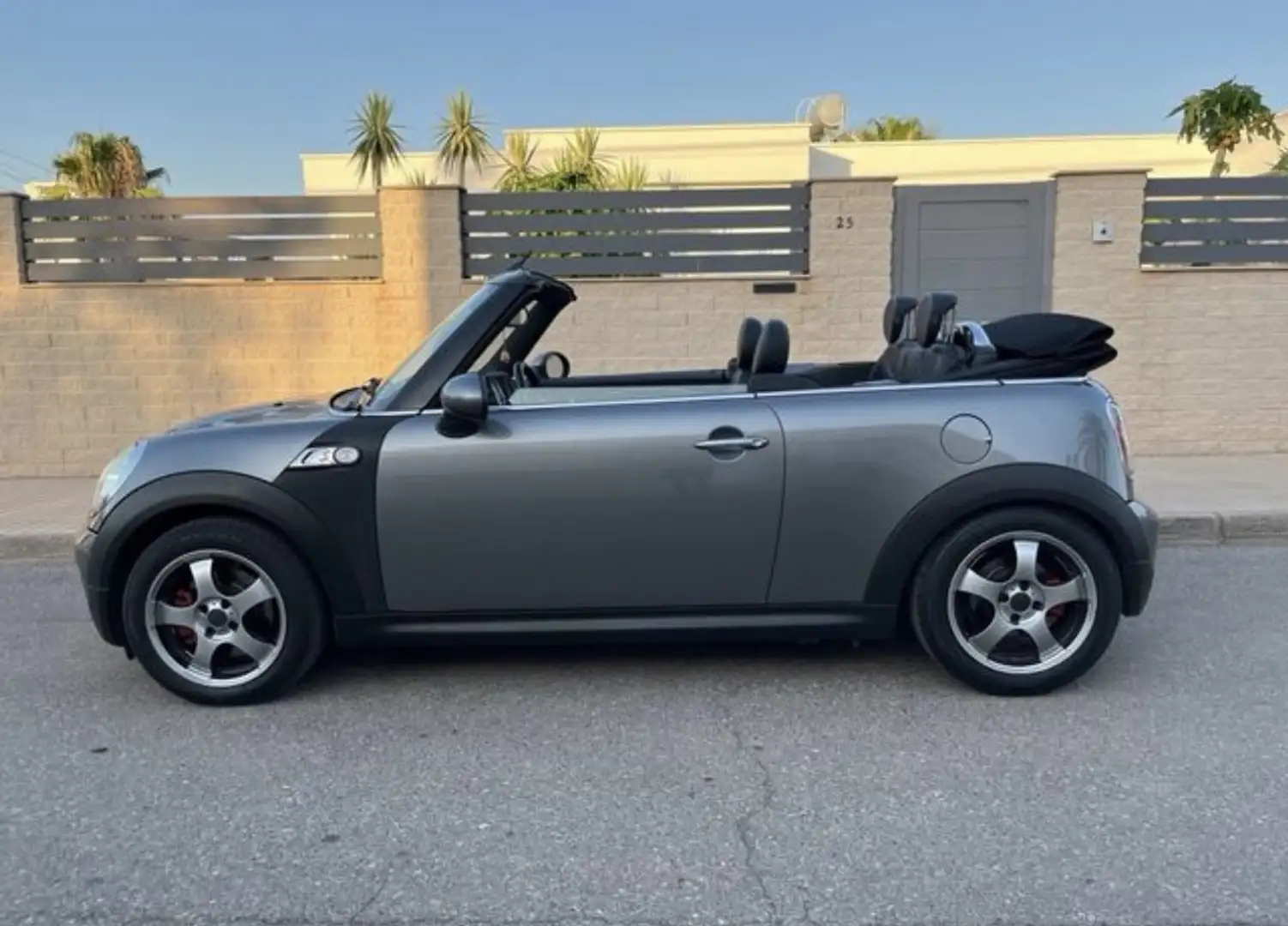 MINI Cooper S Cabrio - 2