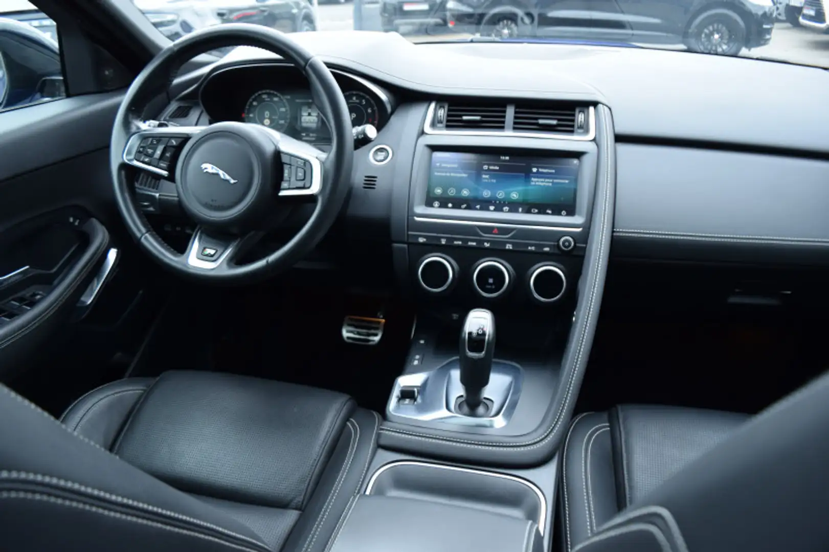 Jaguar E-Pace 2.0P 200CH R-DYNAMIC HSE AWD BVA9 Carte grise offe Bleu - 2
