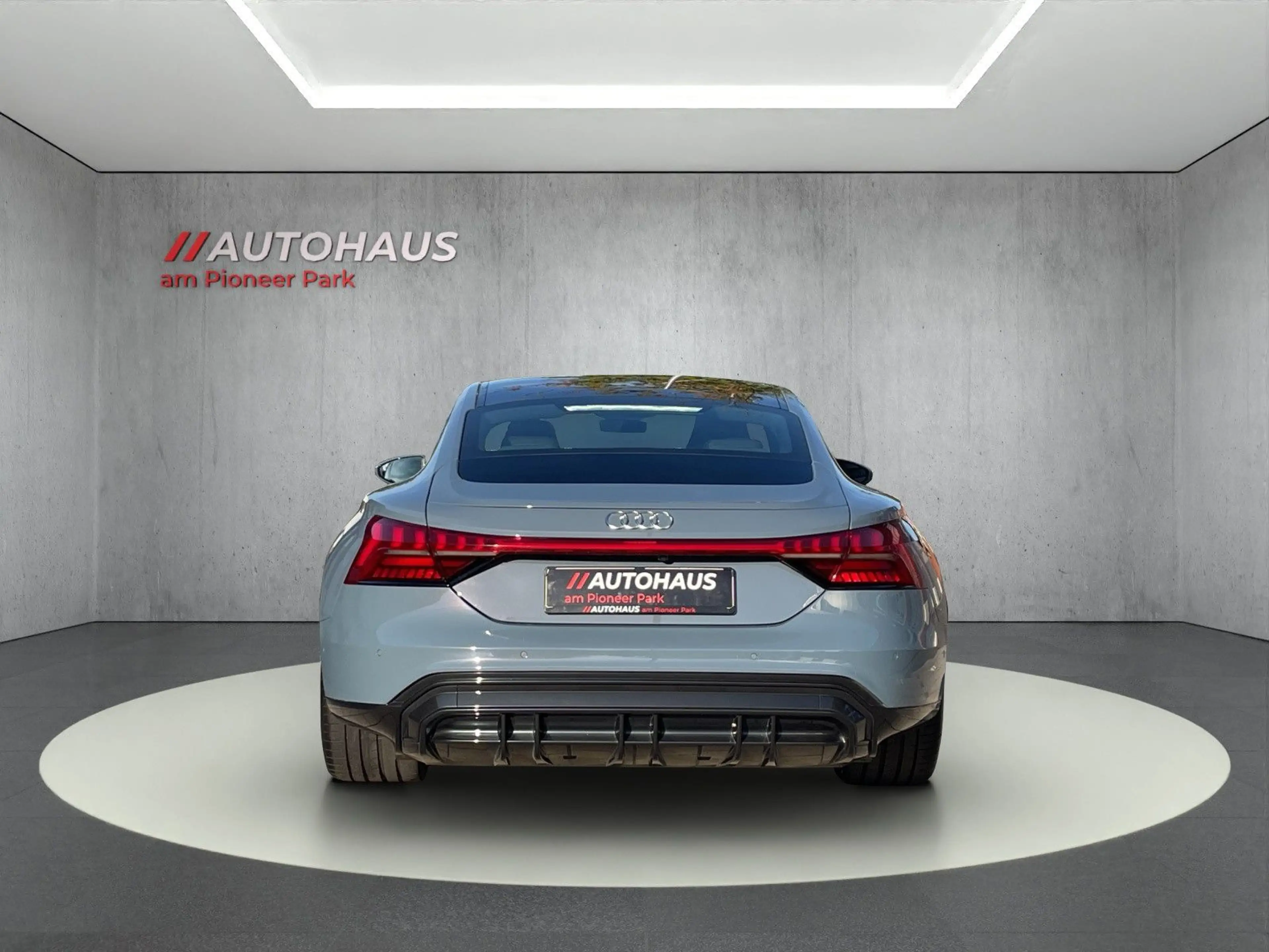 Audi e-tron GT quattro VC*Matrix-LED*HuD*360°KAM*Pano — photo 4