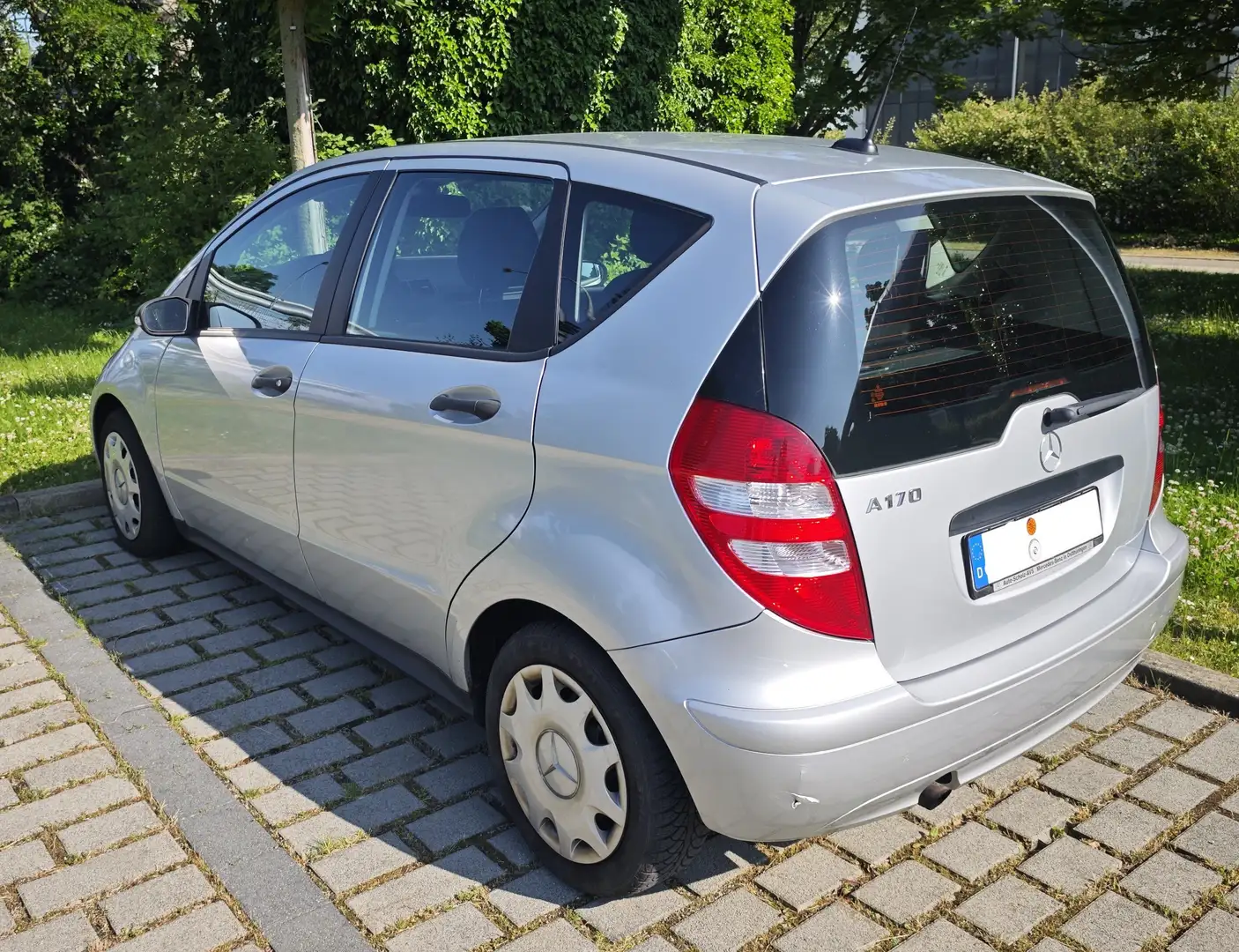 Mercedes-Benz A 170 A-Klasse  5-Türer Classic Silber - 2