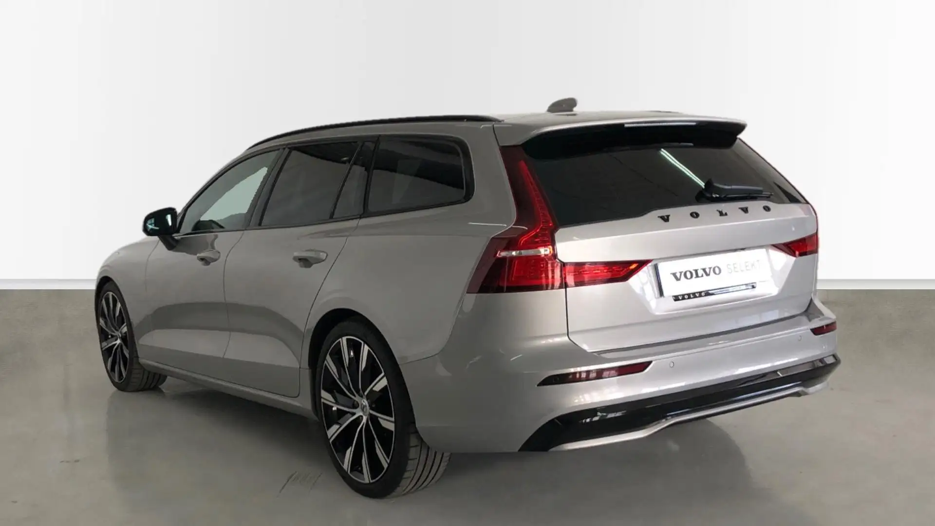 Volvo V60 B4(D) PLUS DARK 2.0 197CV AUT. 8V Plateado - 2