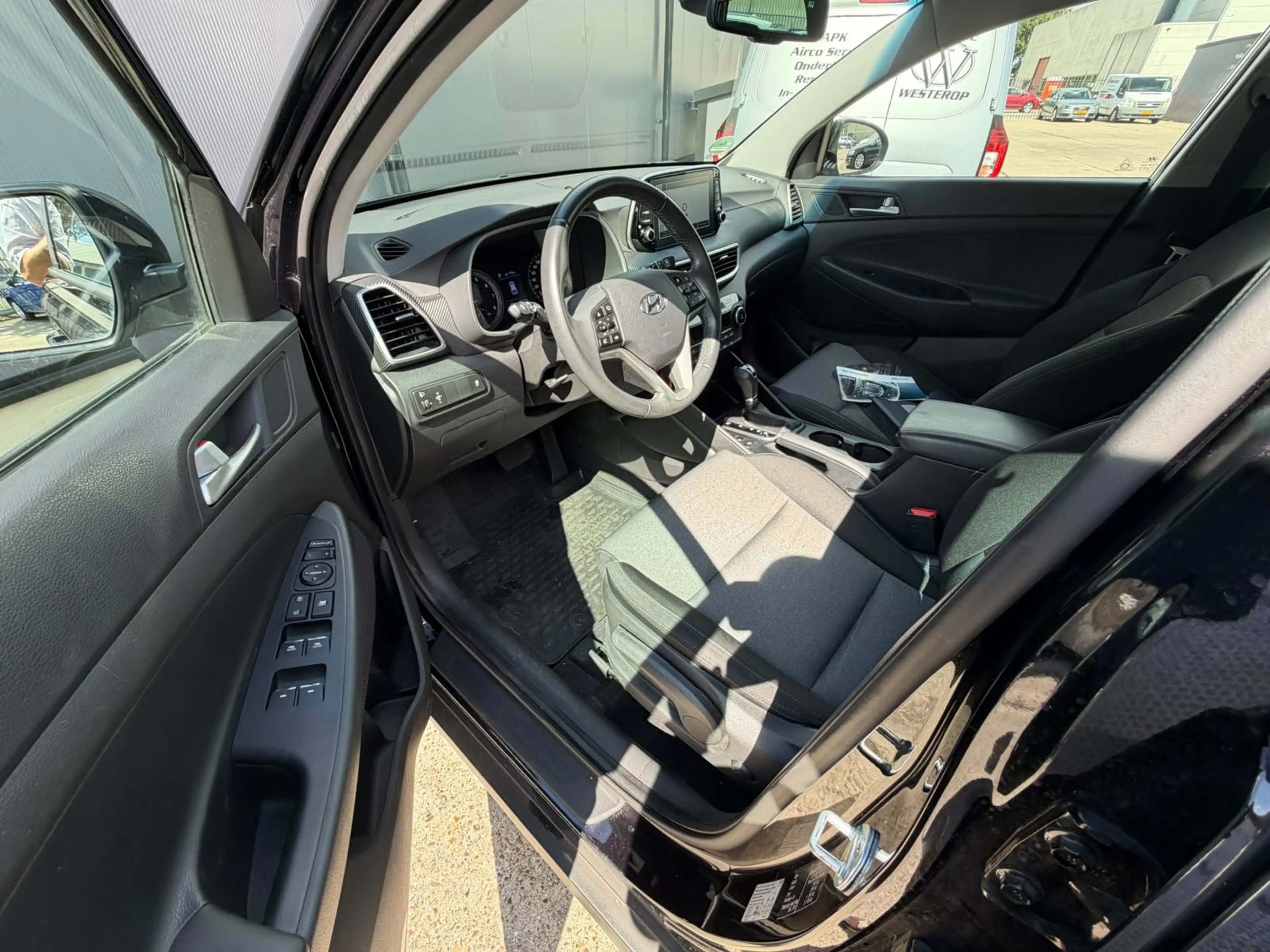 Hyundai TUCSON 1.6 T-GDi Premium / Trekhaak / Navigatie / VOL — photo 16