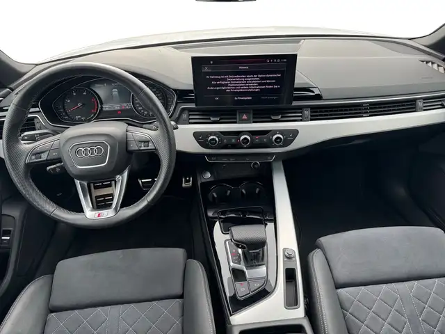 Audi A4 view 8