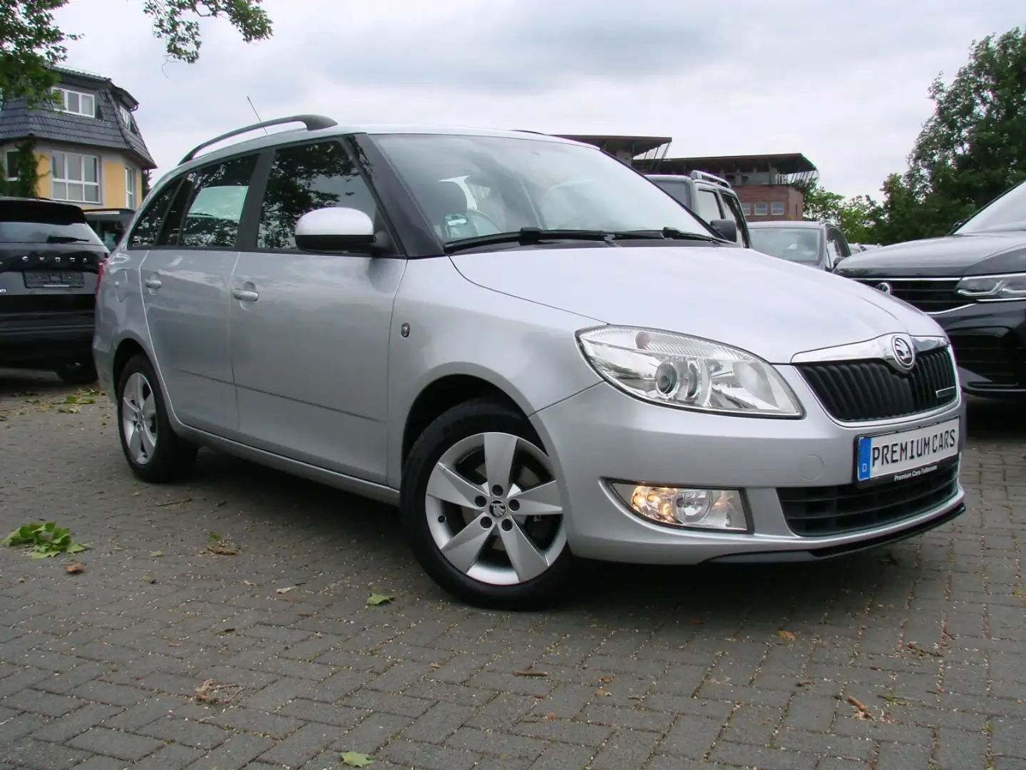 Skoda Fabia Combi 1.2TDi Greenline Klima Sitzheizung Silber - 1