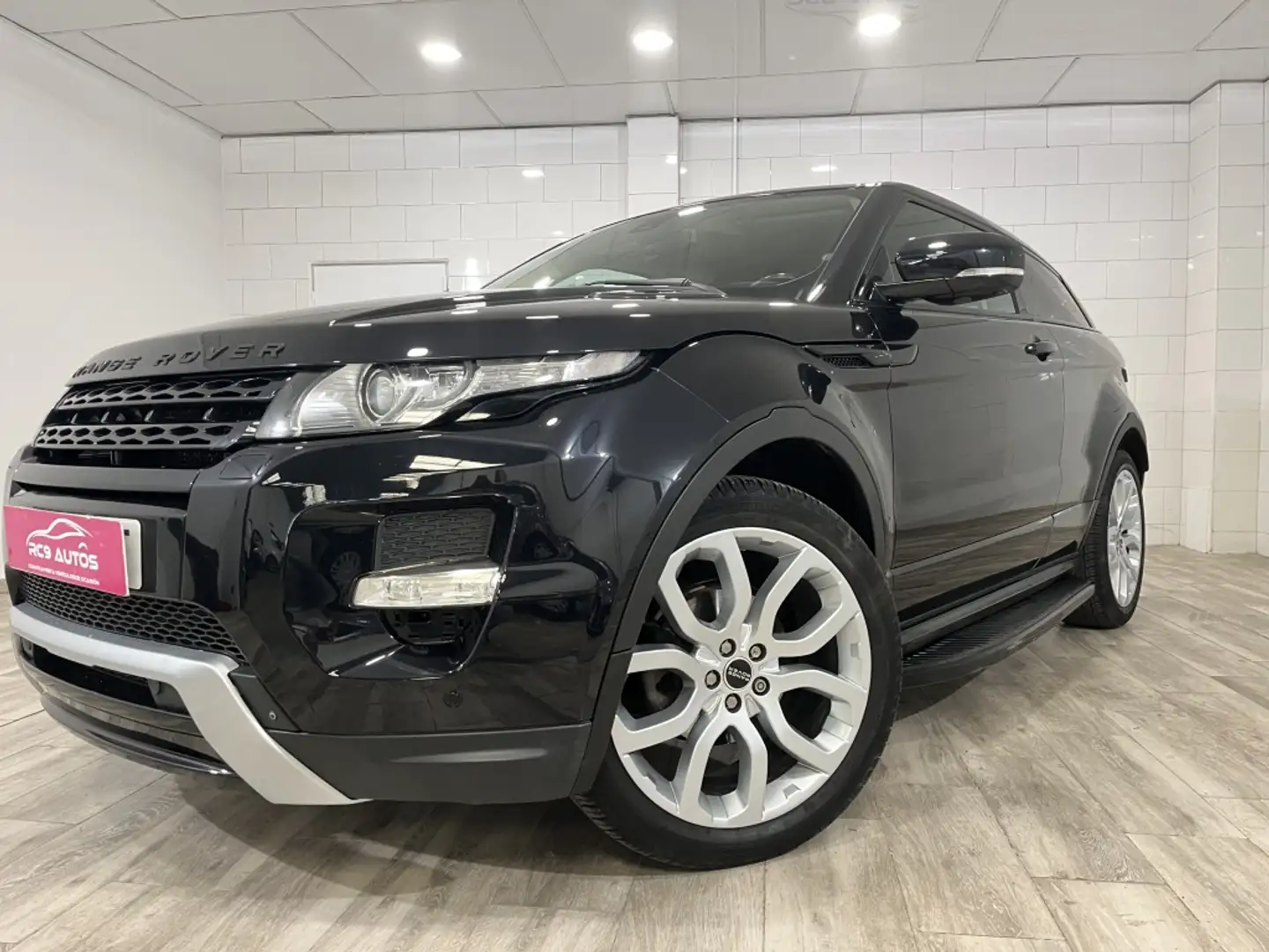 Land Rover Range Rover Evoque 2.0L Si4 Prestige 4x4 Aut. Schwarz - 2