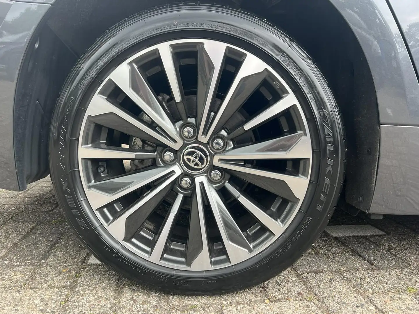 Toyota Corolla TS 1.8 Hybrid 140 Style A/T + FABRIEKSGARANTIE Grigio - 2