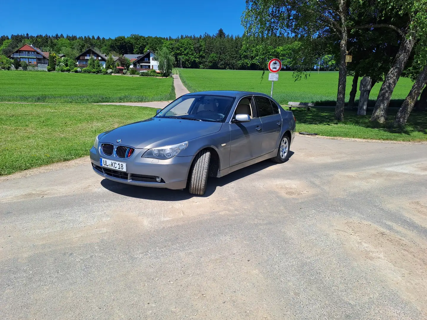 BMW 523 523i mit neuem TÜV ! Grau - 1