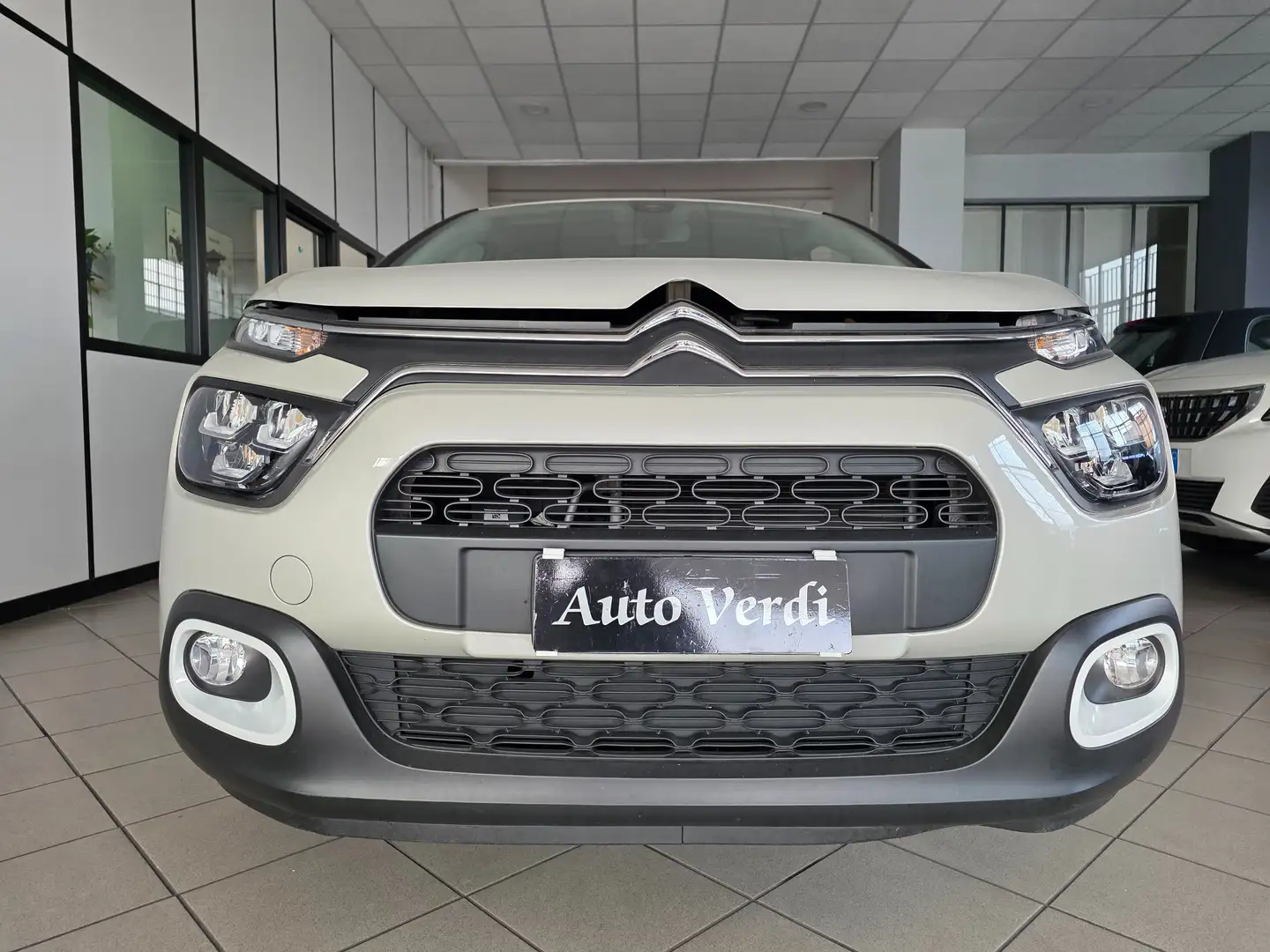 Citroen C3 C3 III 2017 1.2 puretech Shine s Bianco - 1