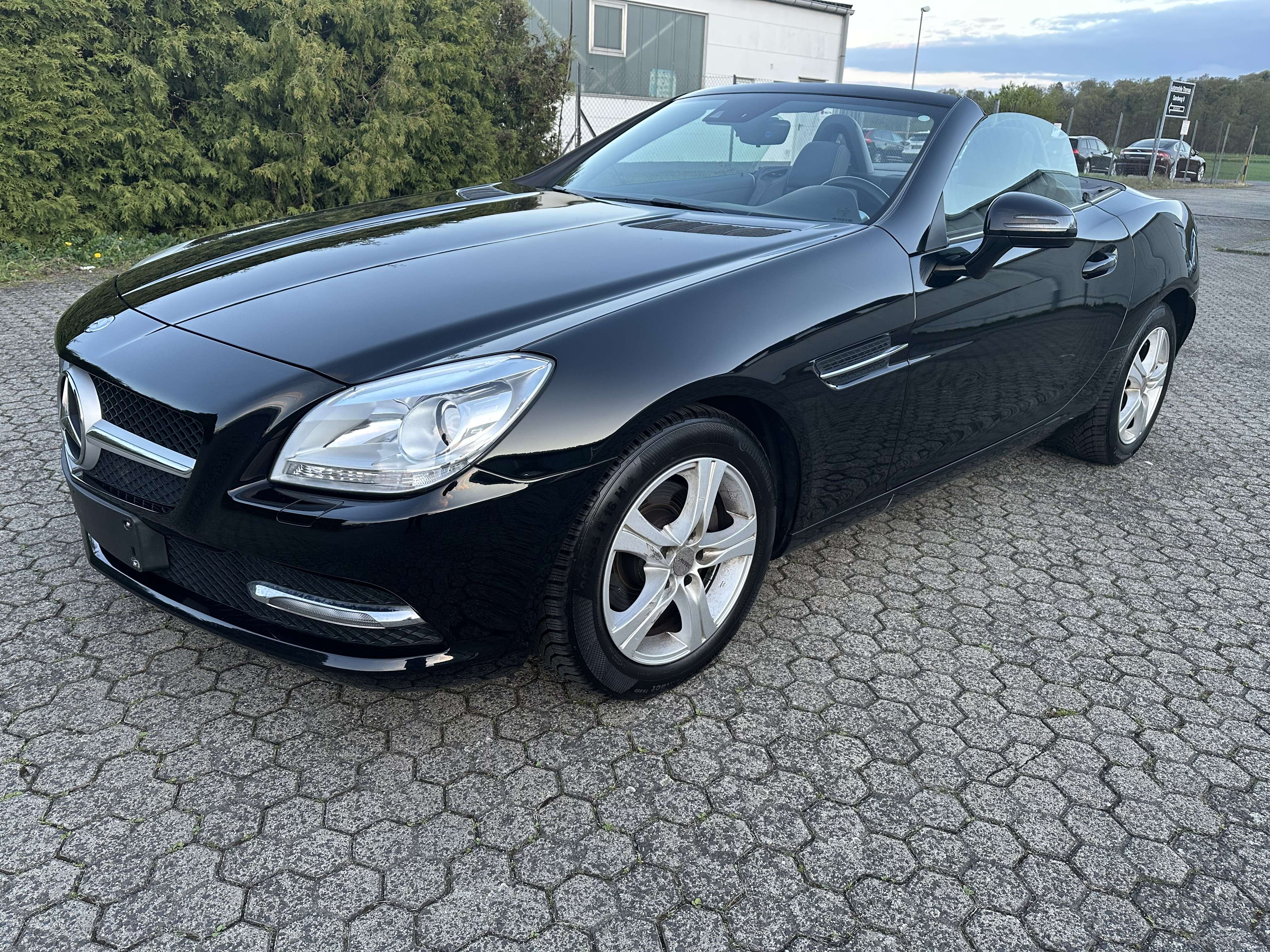 Second hand Mercedes Benz Slk-Class 200
