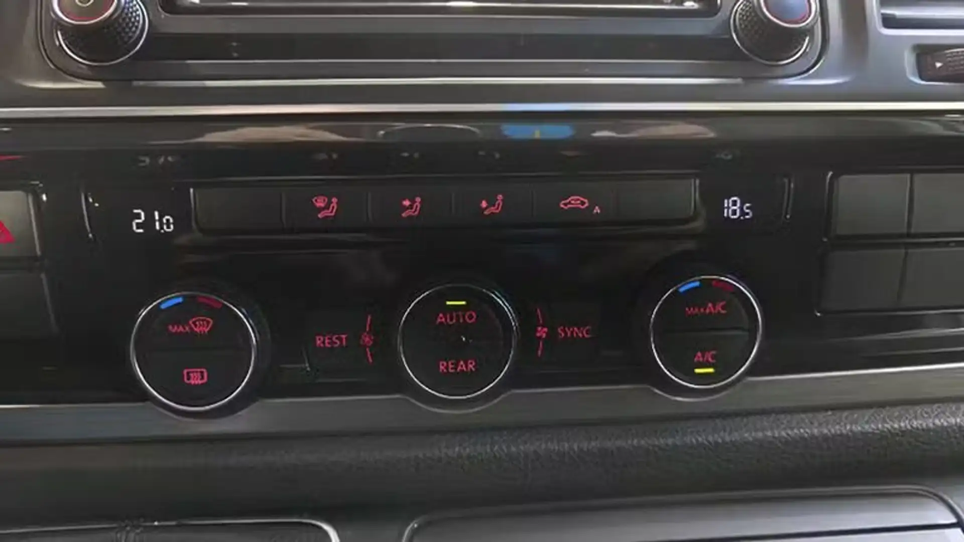 Volkswagen T6 California - 2