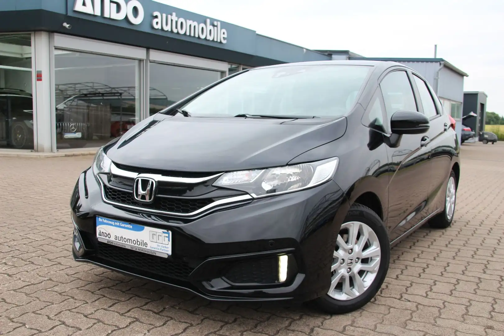 Honda Jazz 1.4 Comfort Automatik Klima/SHZ/Spurhalte Noir - 2