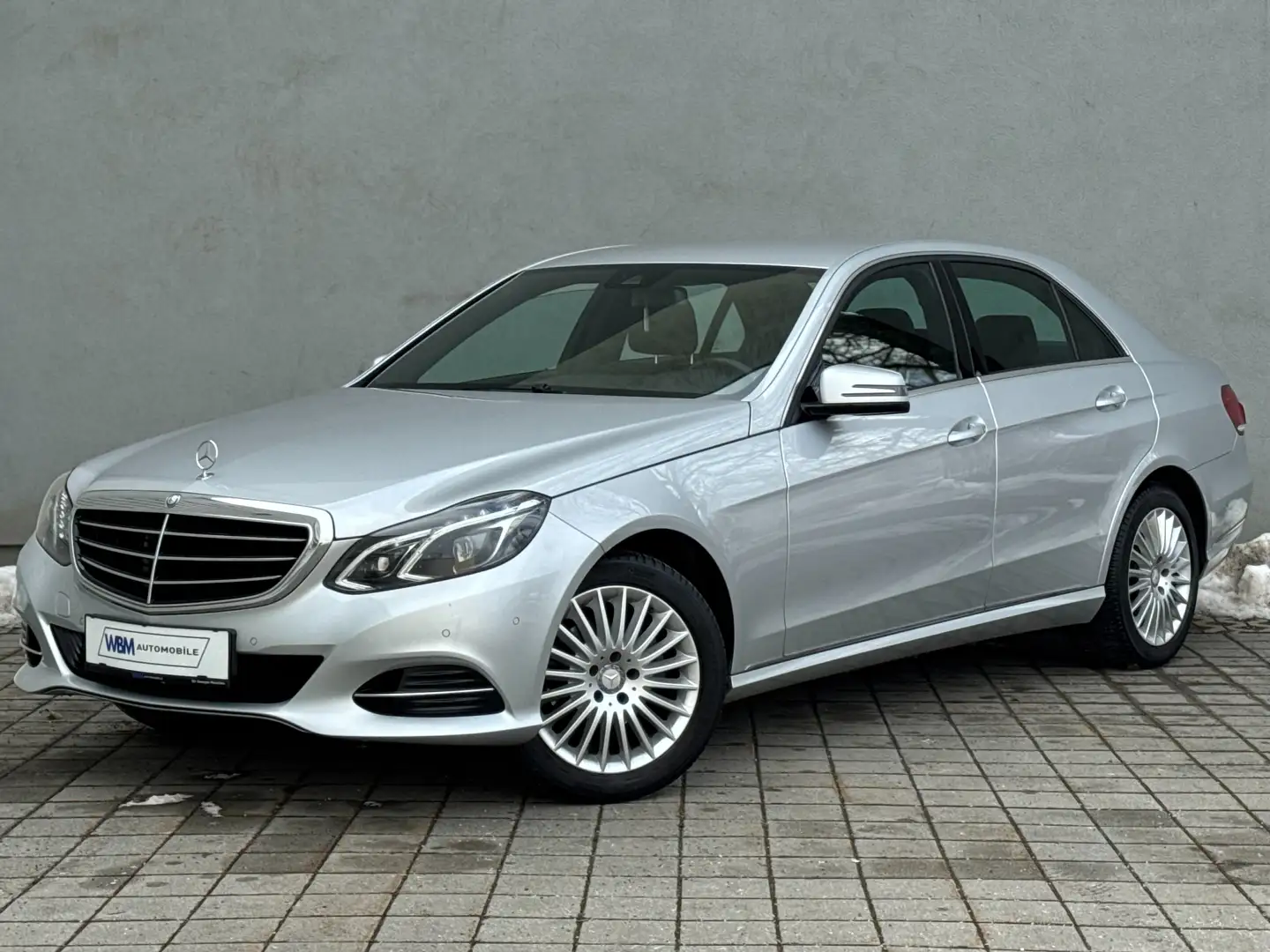 Mercedes-Benz E 220 E220 CDI Limousine Aut. (212.002) Elegance Grau - 2