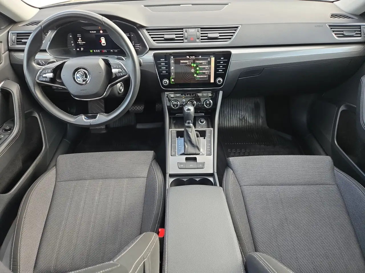 Skoda Superb Combi Style 2.0 TDI DSG, MATRIX/STHZG./PA, миниатюра 8