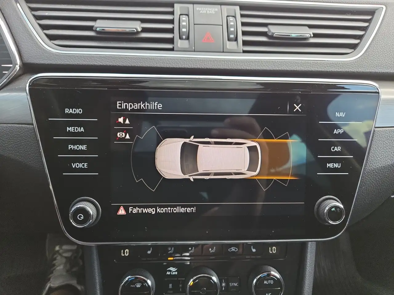 Skoda Superb Combi Style 2.0 TDI DSG, MATRIX/STHZG./PA, миниатюра 18