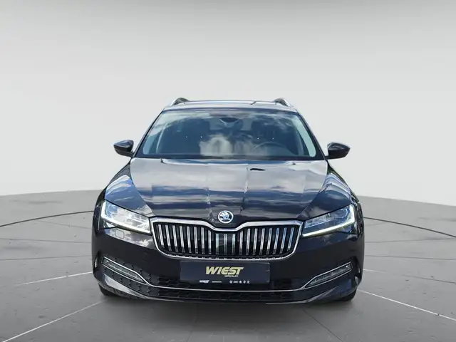 Skoda Superb view 2
