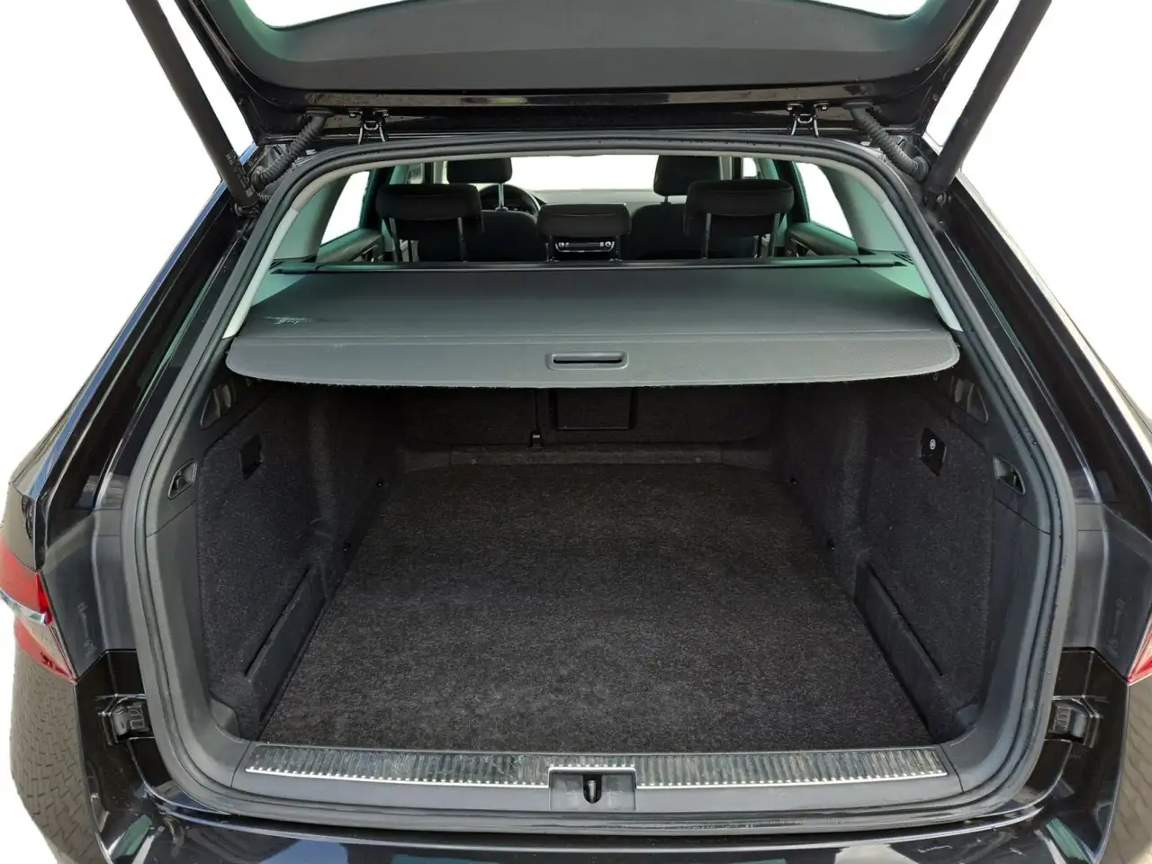 Skoda Superb Combi Style 2.0 TDI DSG, MATRIX/STHZG./PA, миниатюра 14