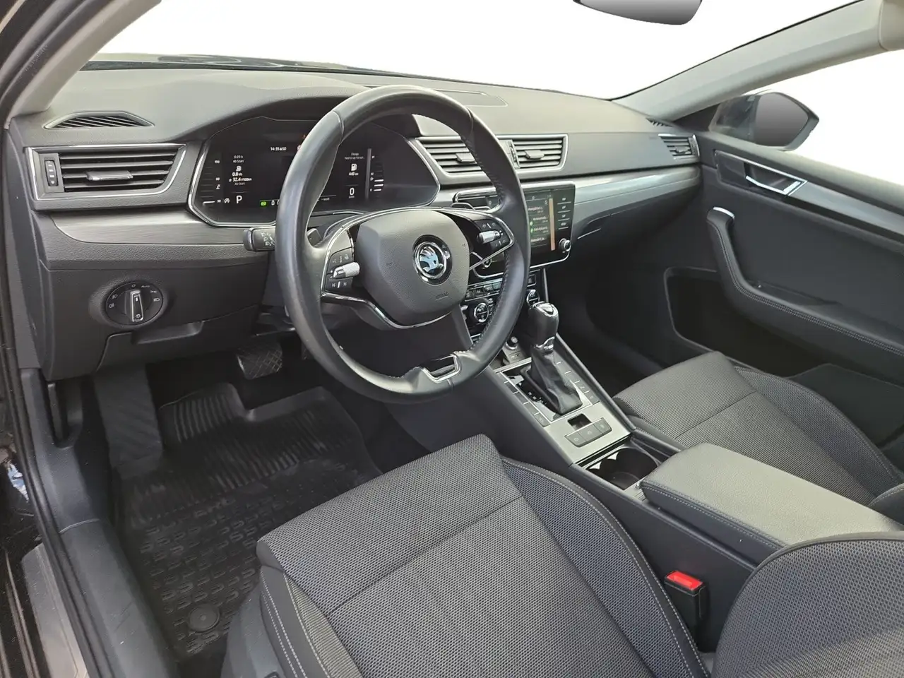 Skoda Superb Combi Style 2.0 TDI DSG, MATRIX/STHZG./PA, миниатюра 4
