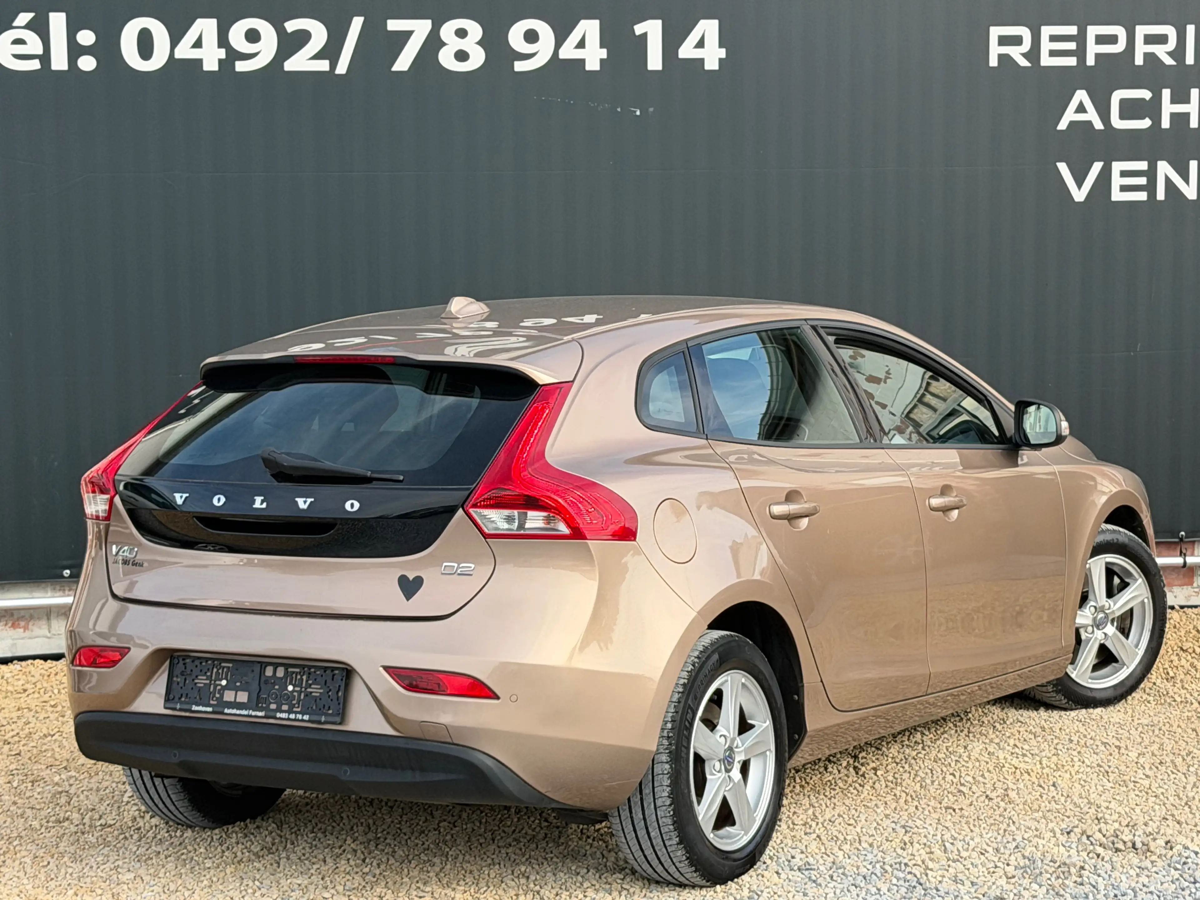 Volvo V40 2.0 D2 Geartronic - Navigation - Euro 6b — photo 4