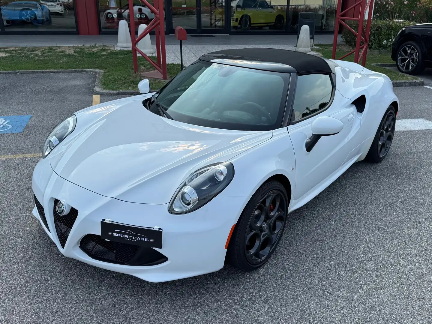 Alfa Romeo 4C Spider 1750 tbi 240cv tct Білий - 2