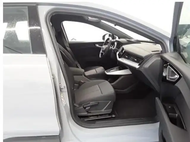 Audi Q4 E-Tron view 7