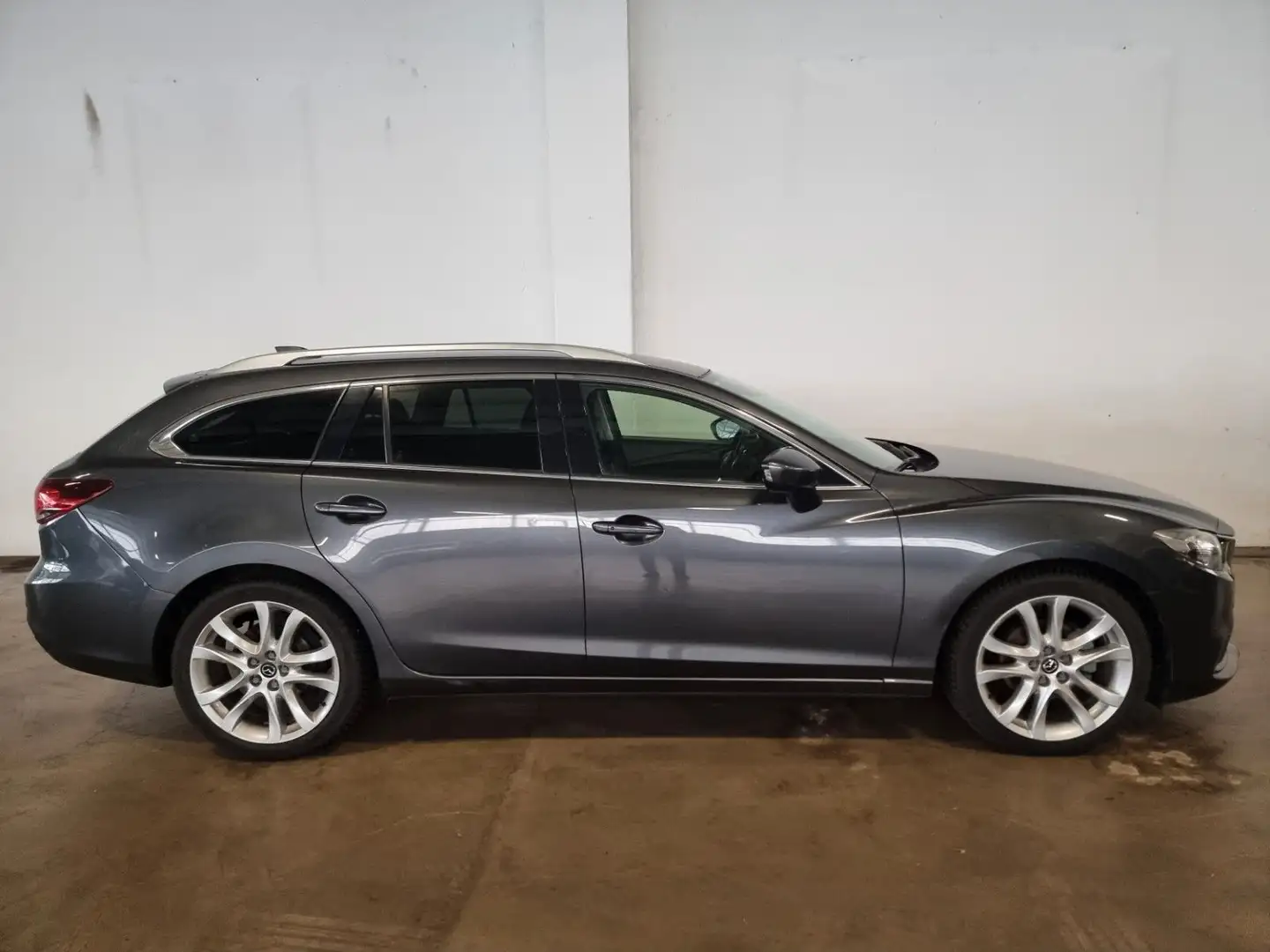 Mazda 6 Kombi Sports-Line 2.2 "Navi,Klima,Sitzheizung" Gris - 2